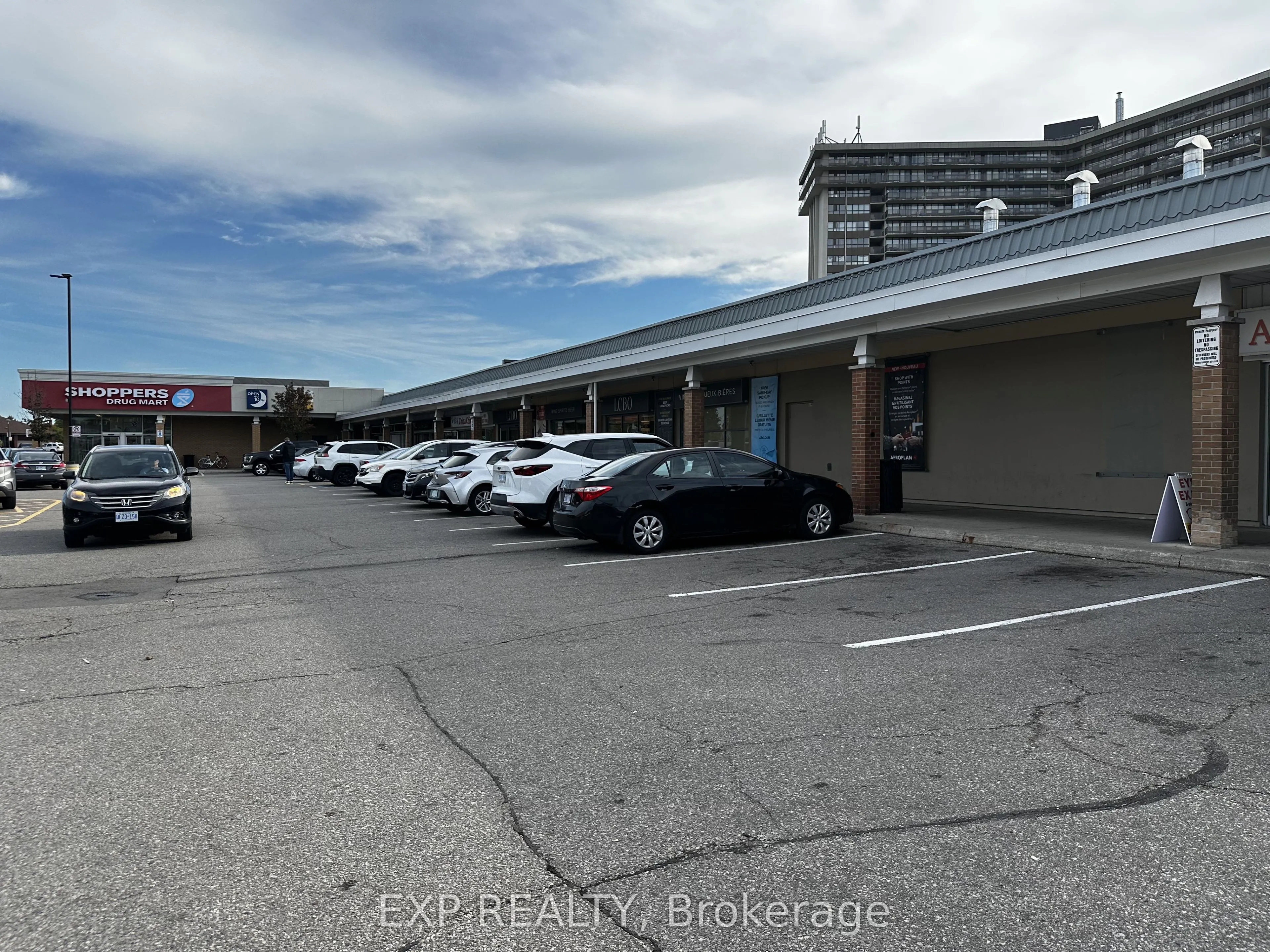 1125 Bloor Street, #17