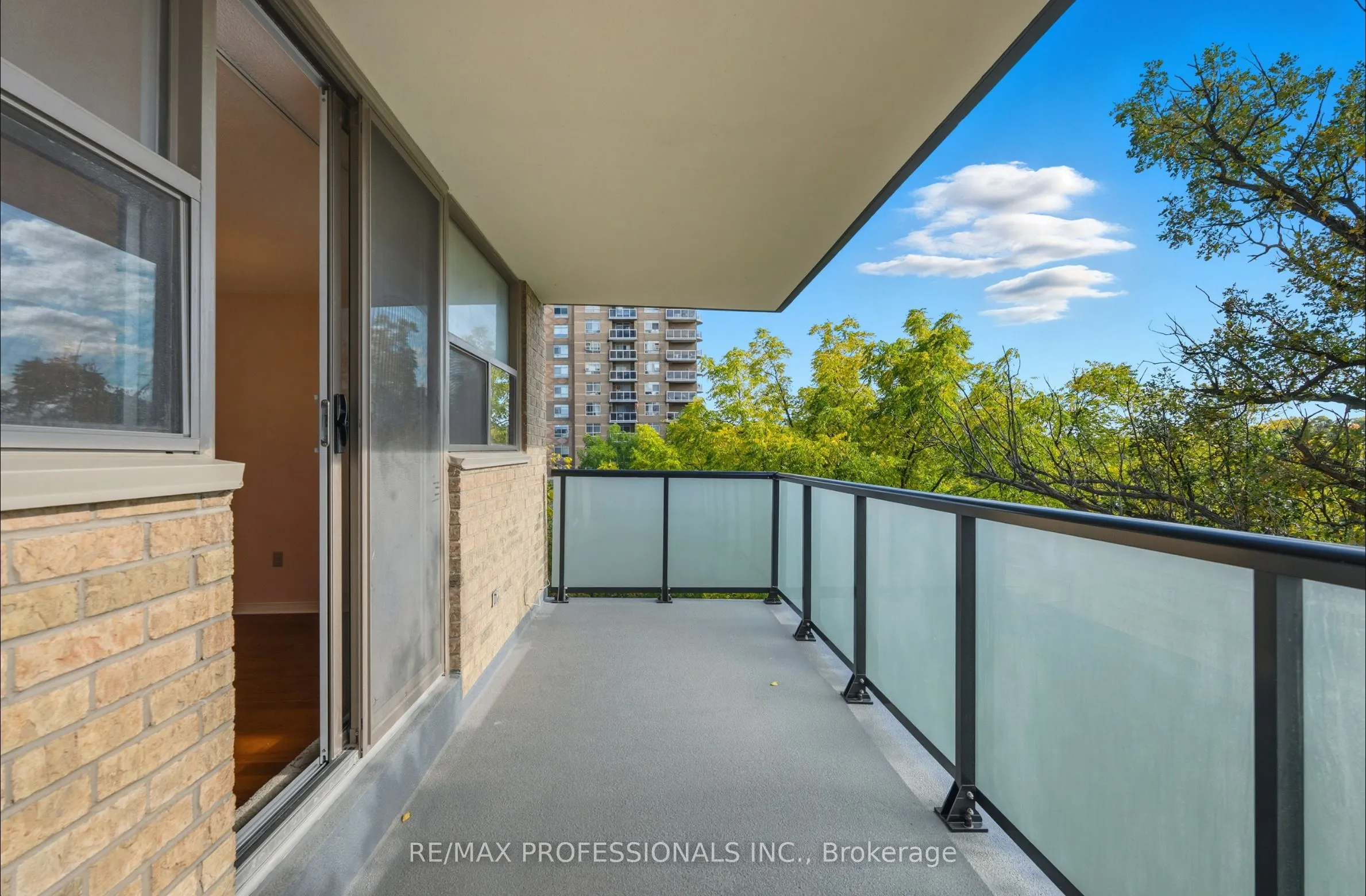 2130 Weston Road, #405