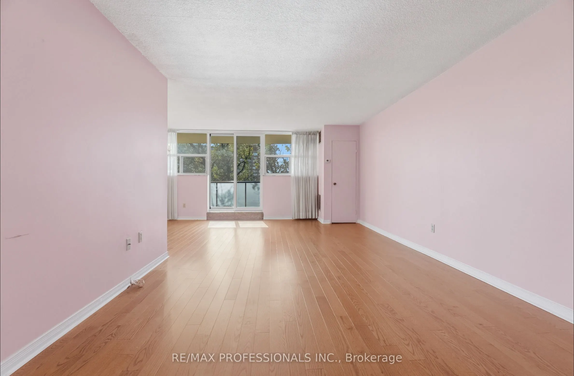 2130 Weston Road, #405