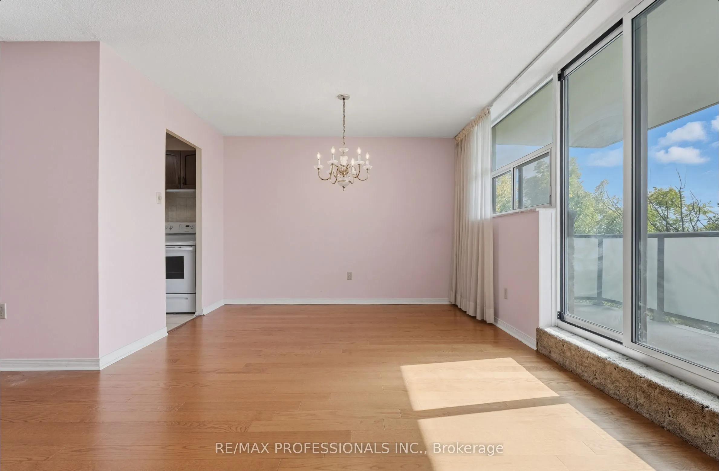 2130 Weston Road, #405