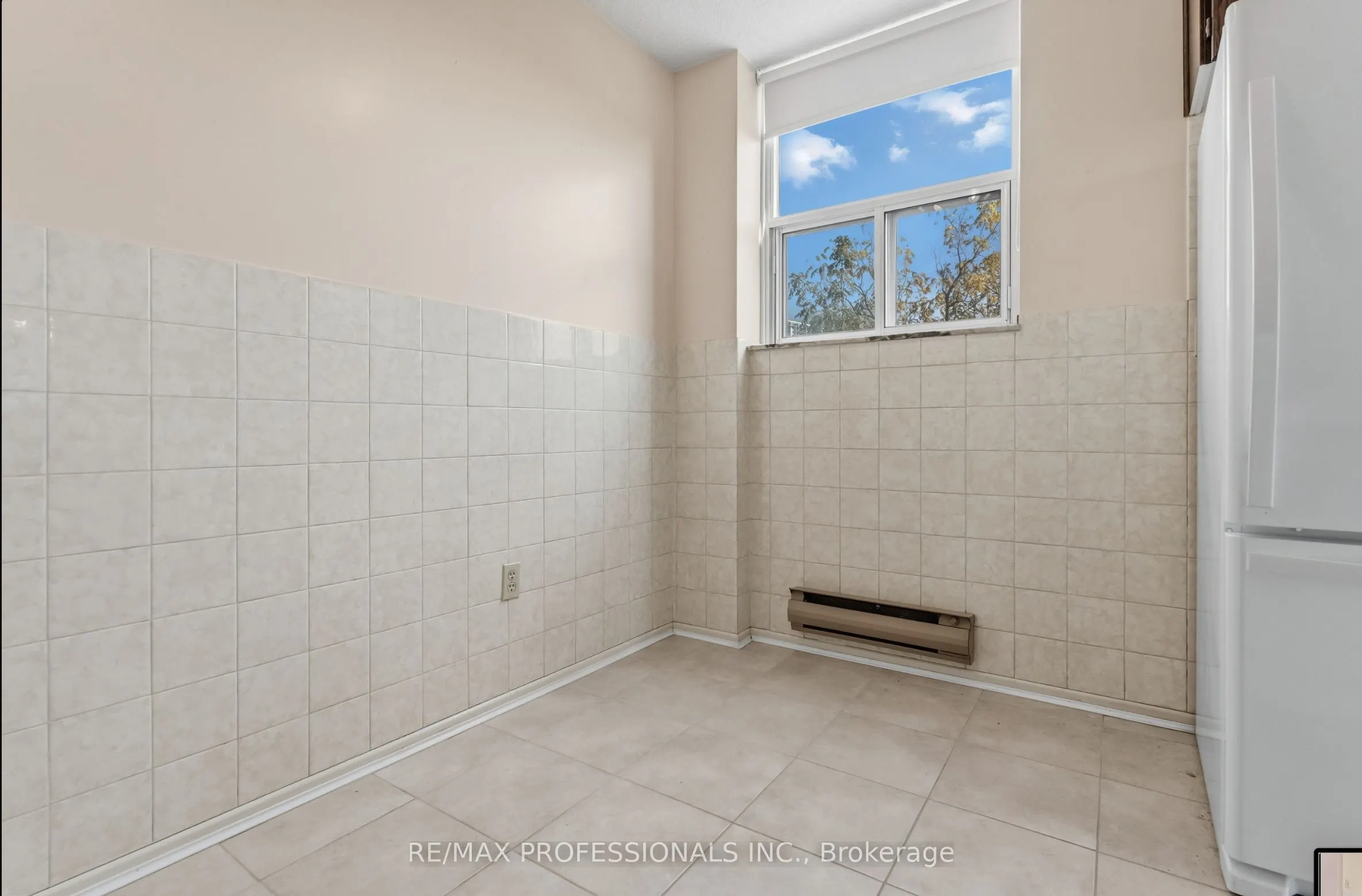 2130 Weston Road, #405