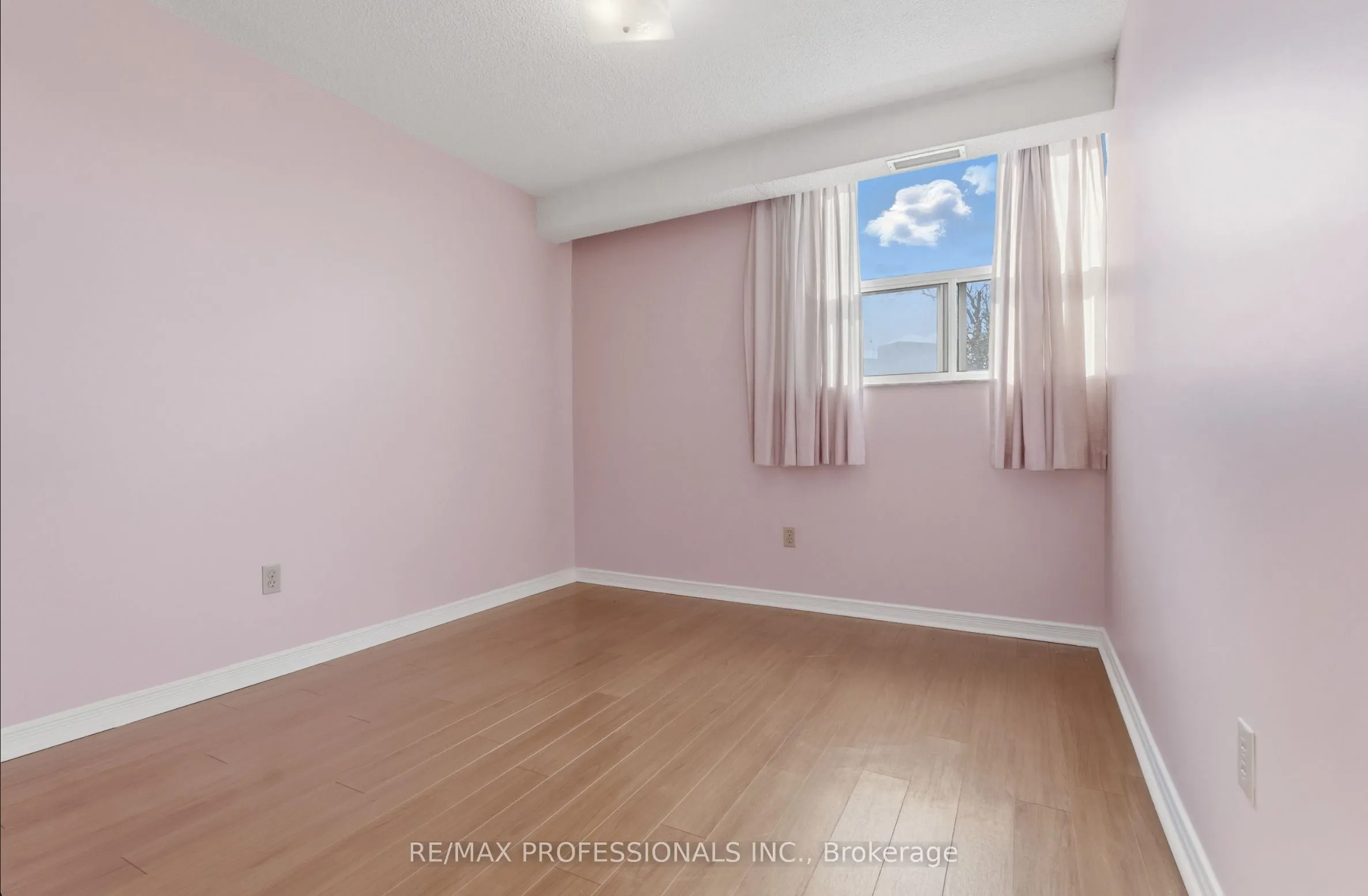 2130 Weston Road, #405