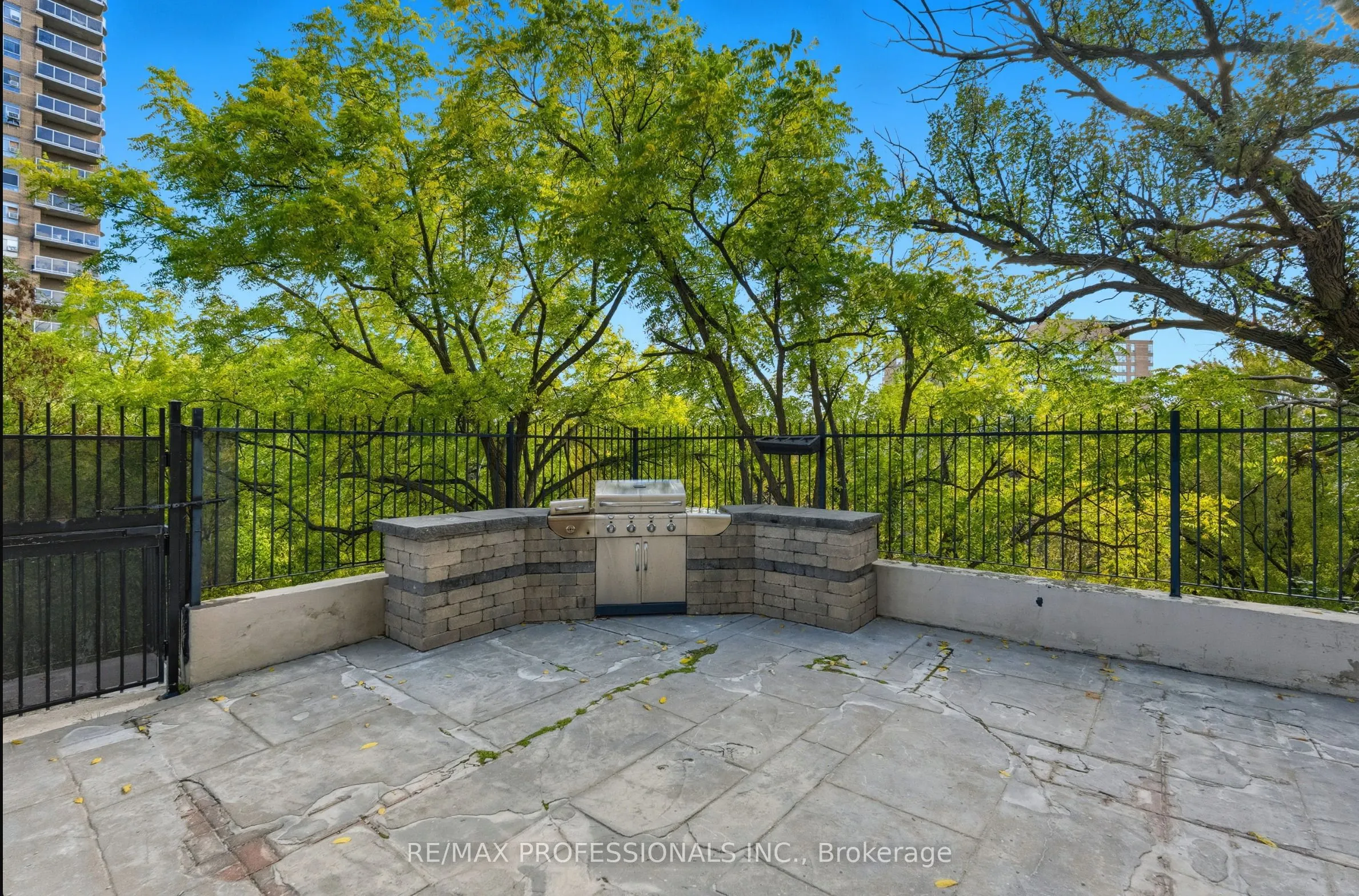 2130 Weston Road, #405