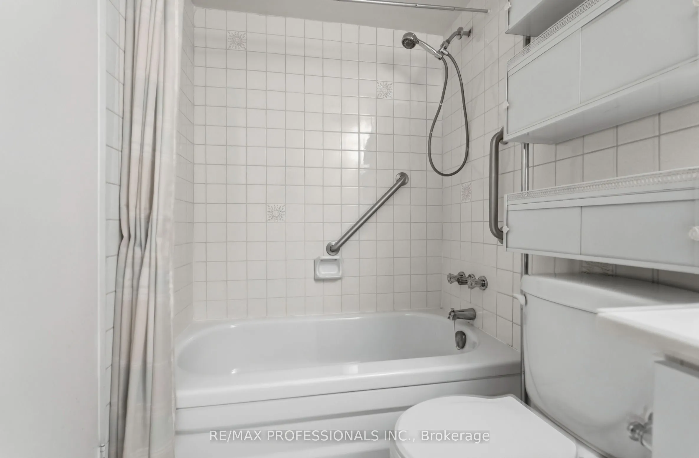 2130 Weston Road, #405