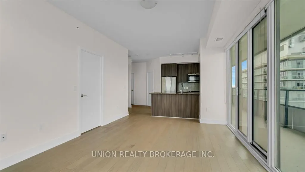 20 Shore Breeze Drive, #3907