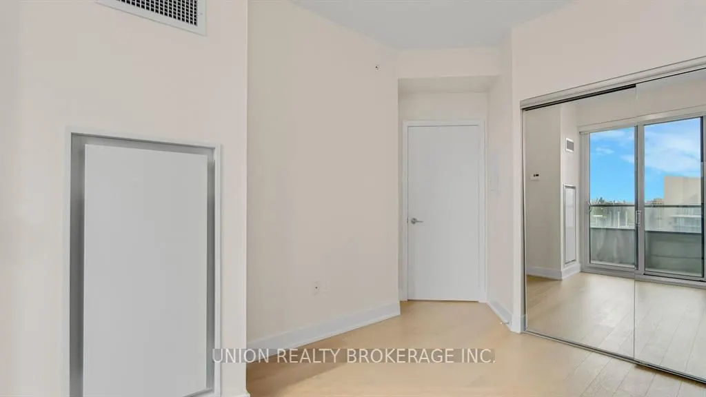 20 Shore Breeze Drive, #3907