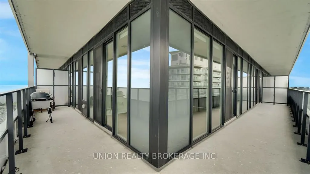 20 Shore Breeze Drive, #3907
