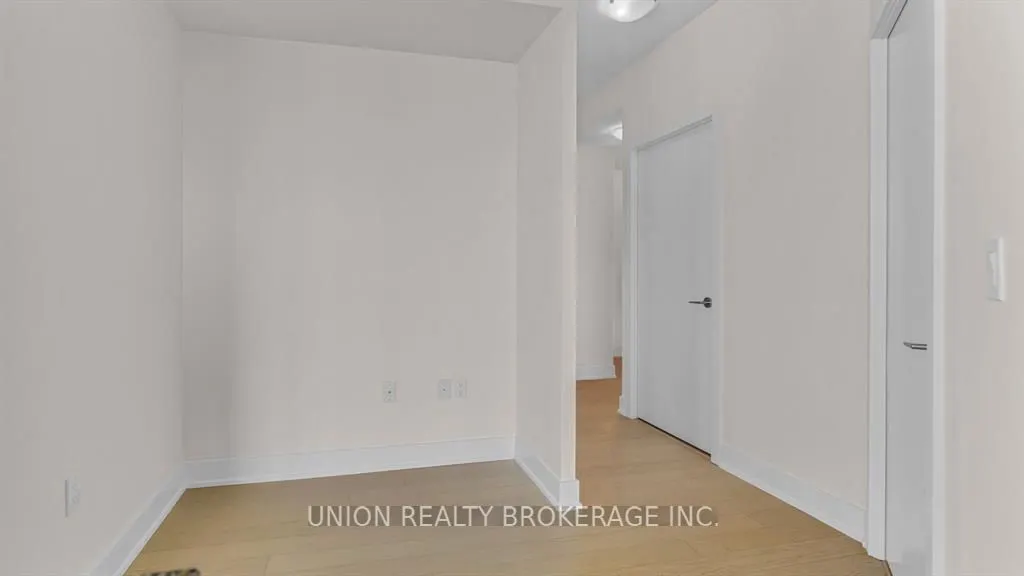 20 Shore Breeze Drive, #3907