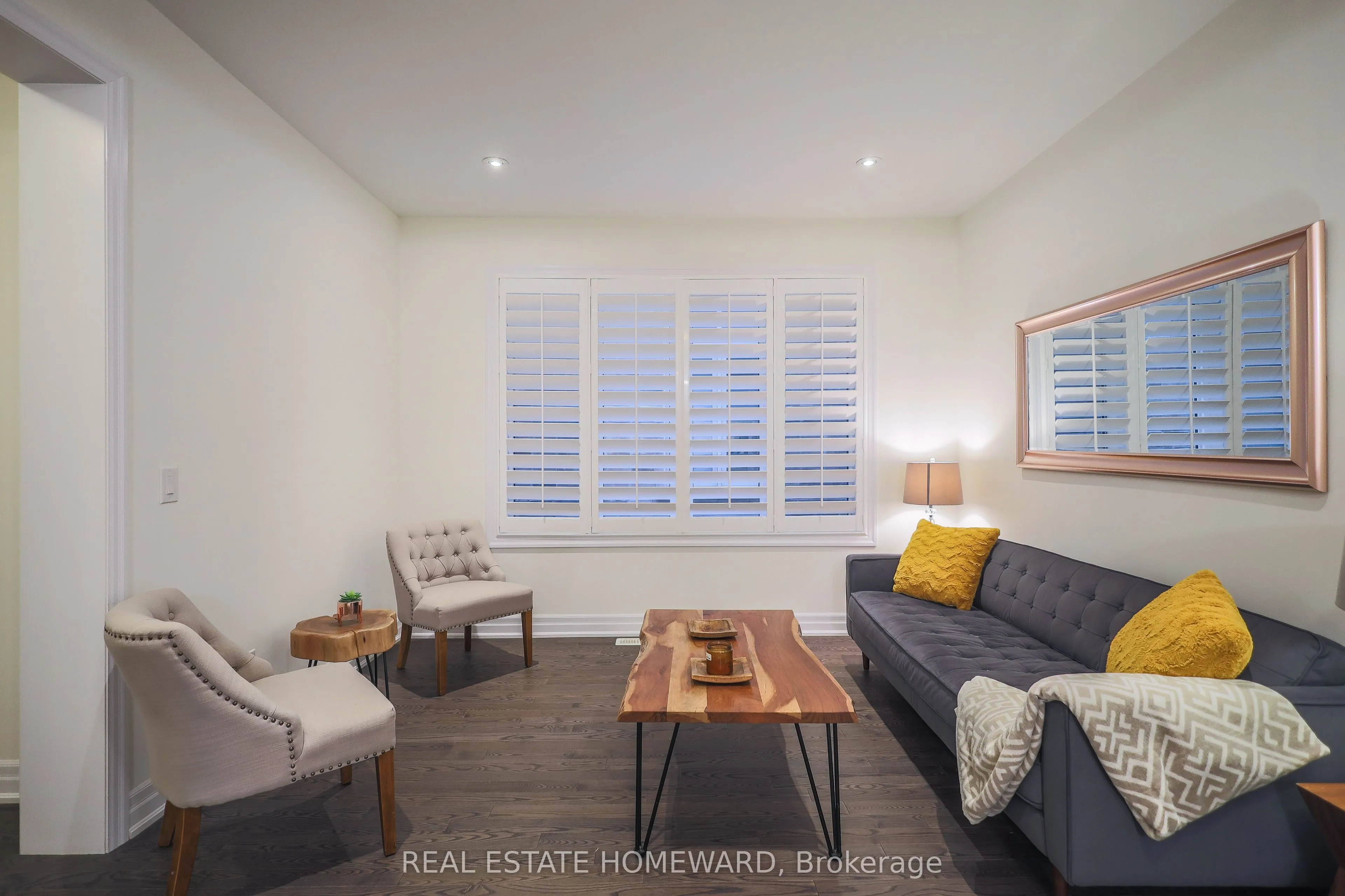 9 Dancing Waters Road