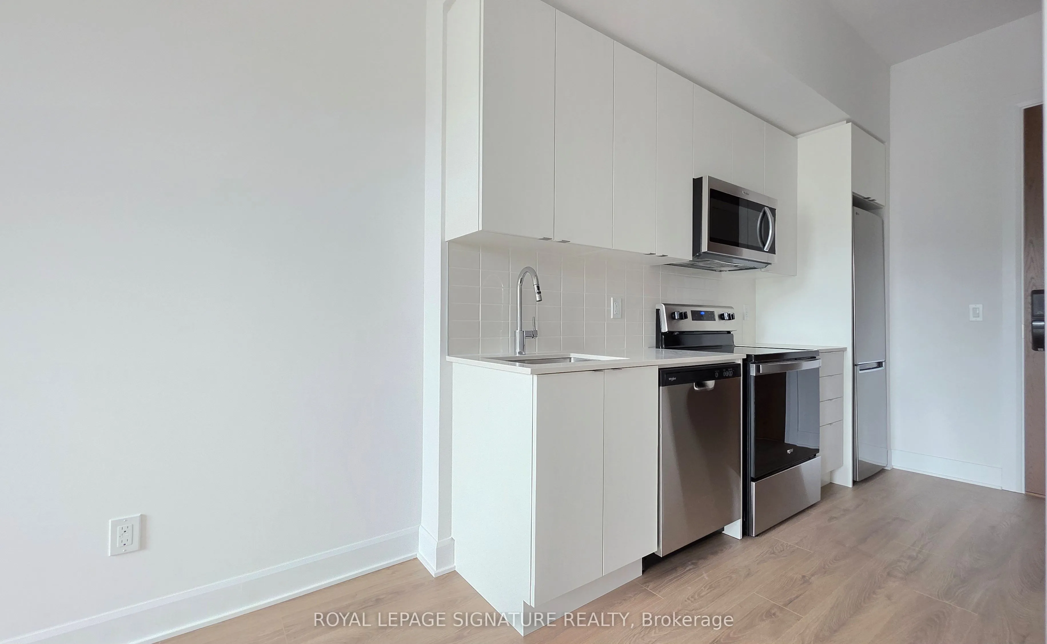 3240 William Coltson Avenue, #101