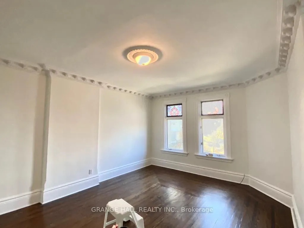 1544 King Street W