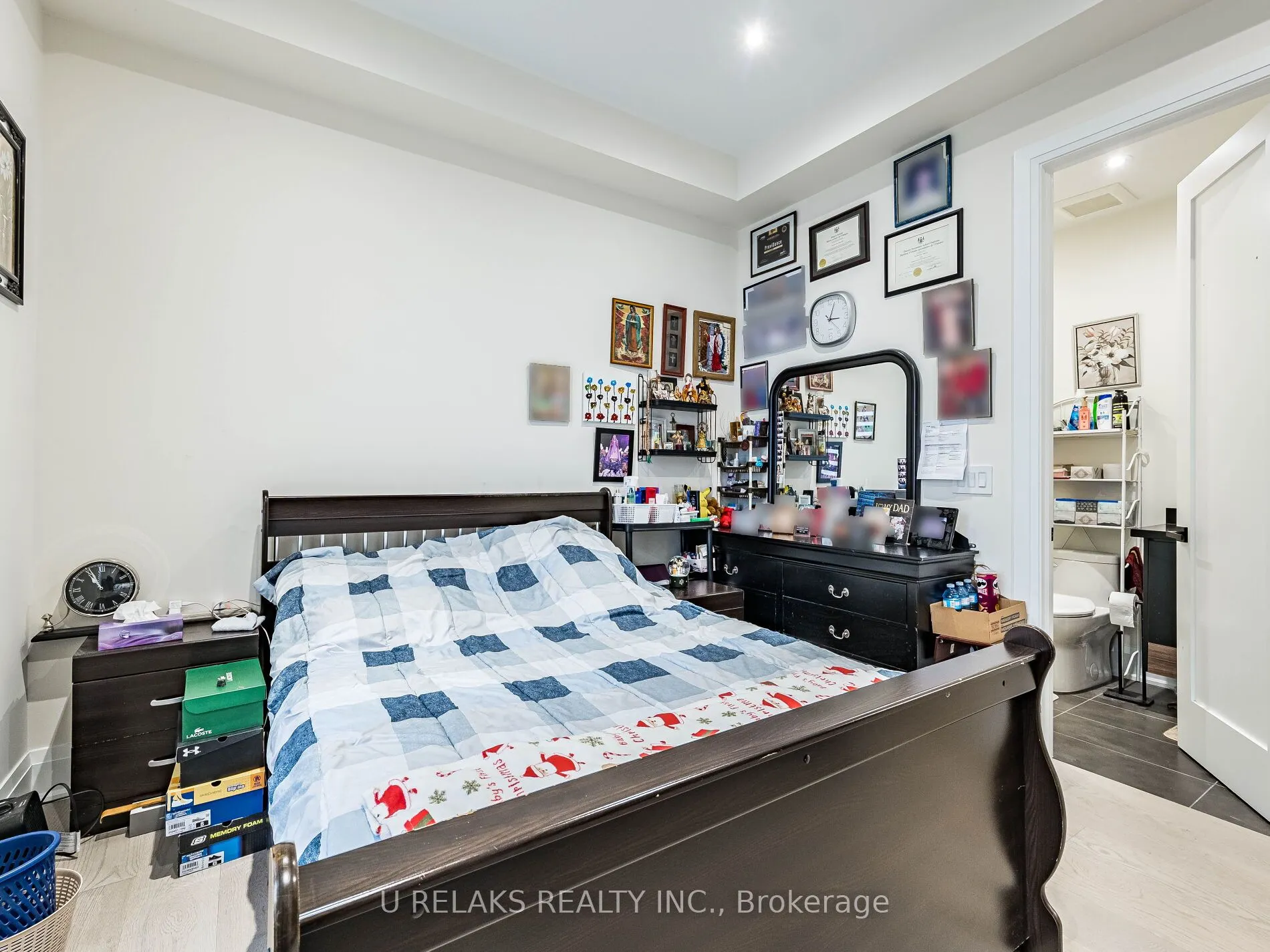 3081 Grenville Drive