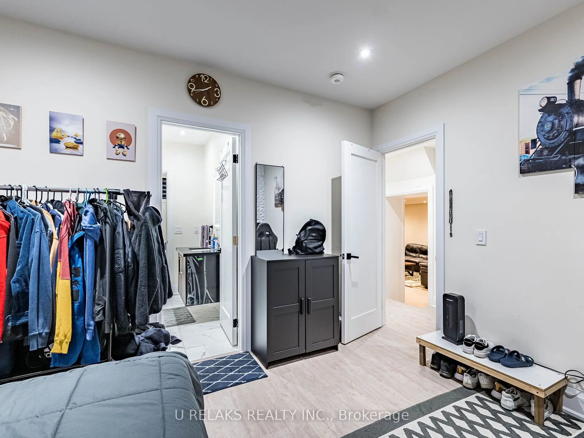 3081 Grenville Drive