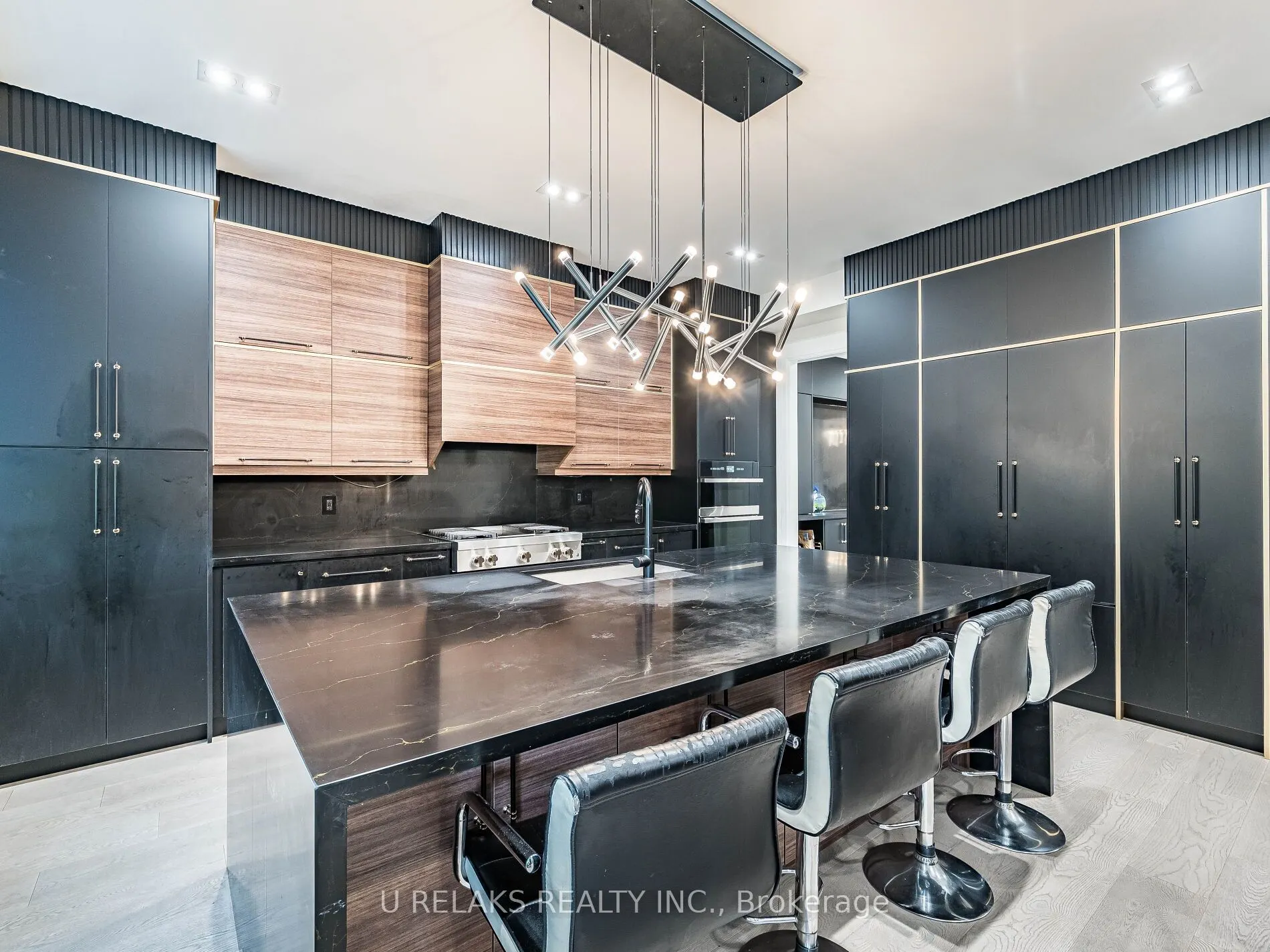 3081 Grenville Drive