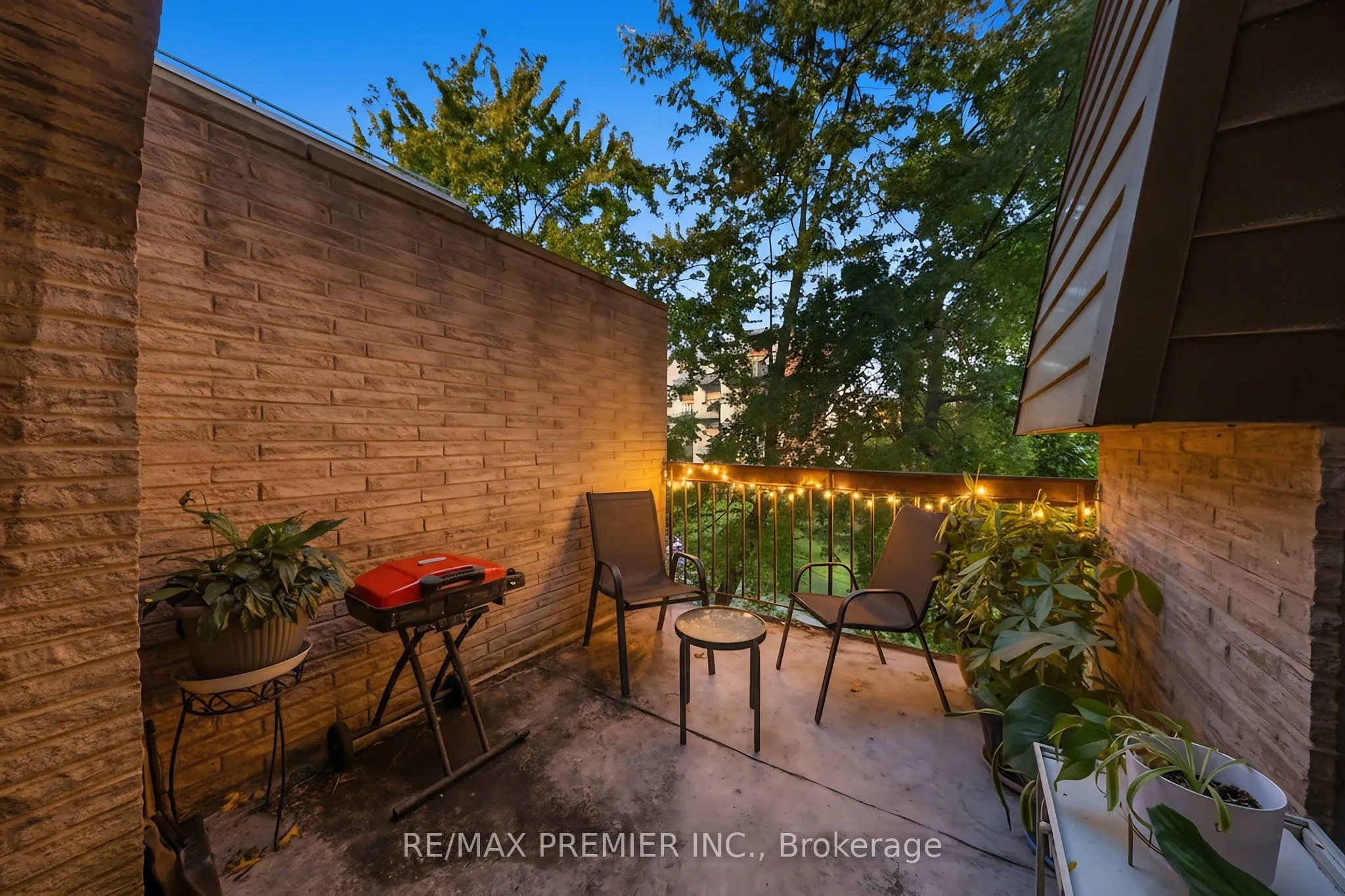 2095 Roche Court, #209