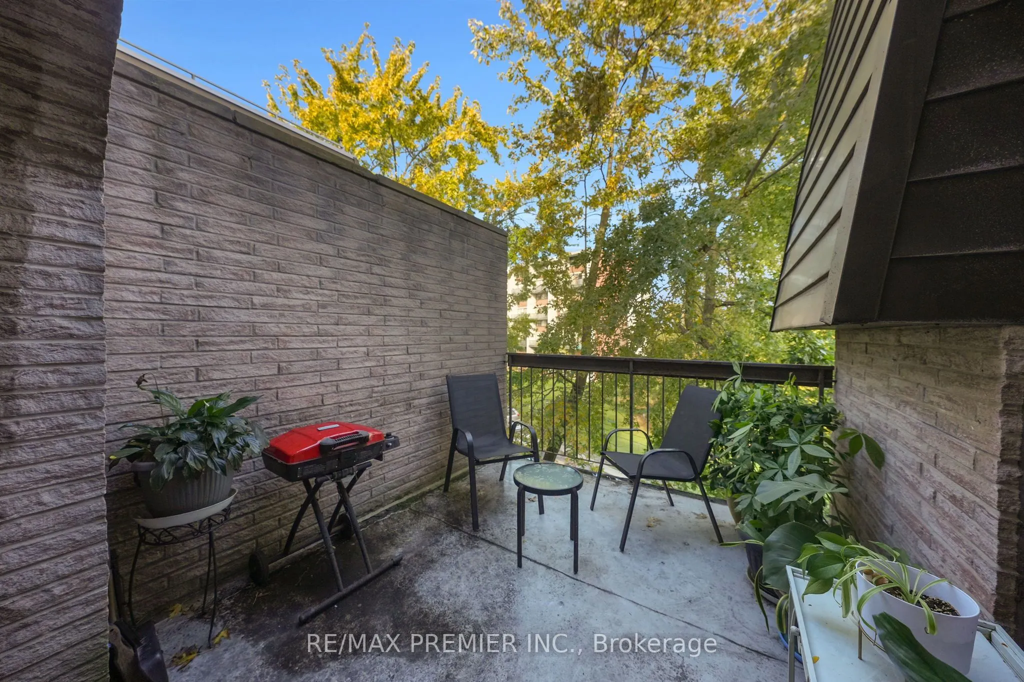 2095 Roche Court, #209