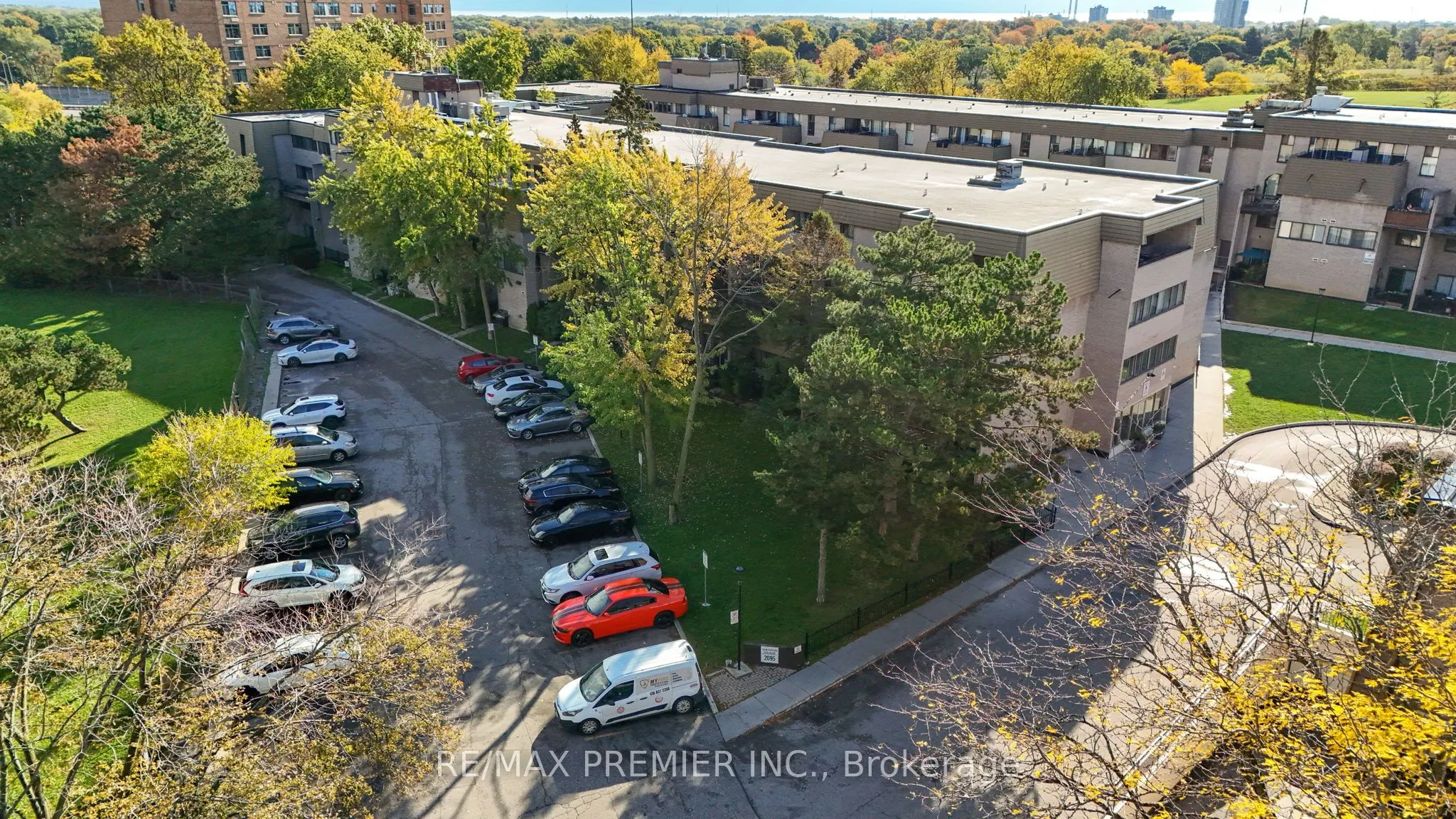 2095 Roche Court, #209
