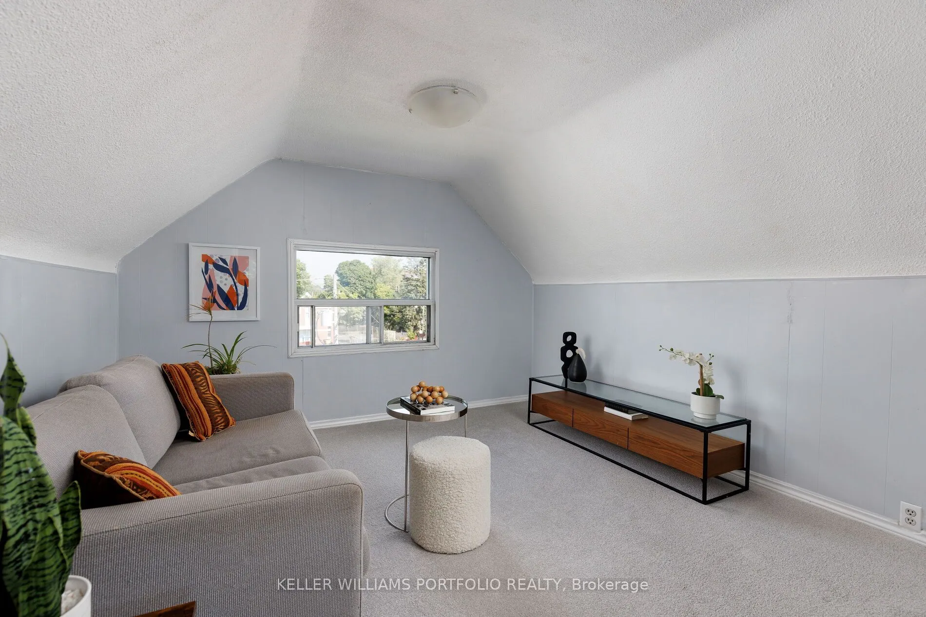165 Galley Avenue