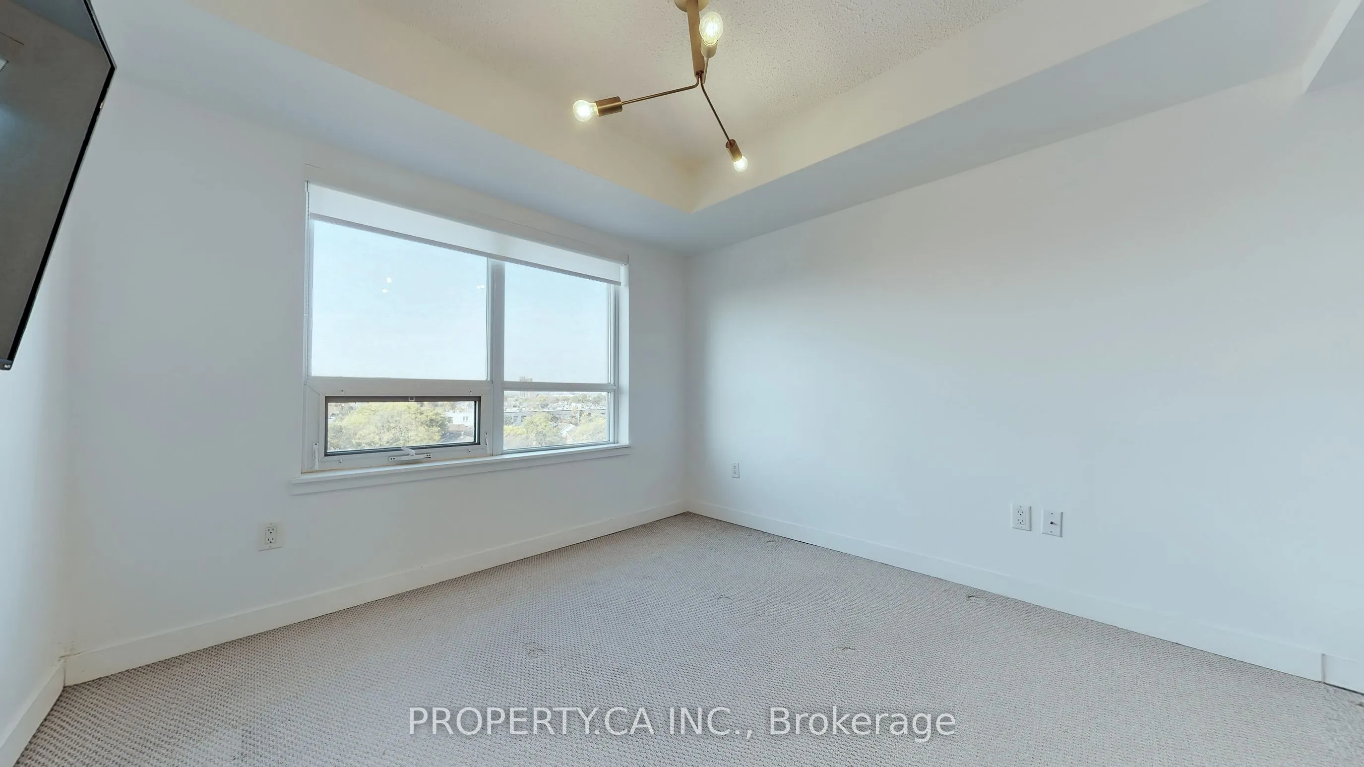 812 Lansdowne Avenue, #711