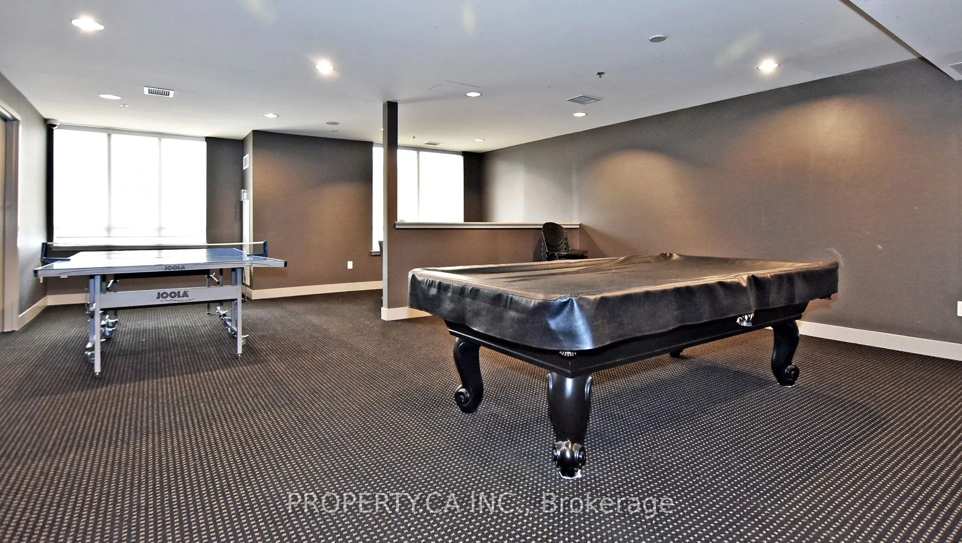 812 Lansdowne Avenue, #711
