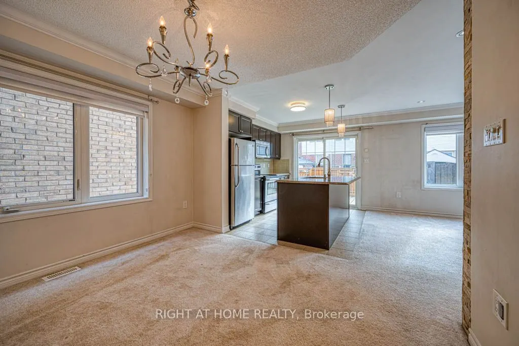 34 Enford Crescent