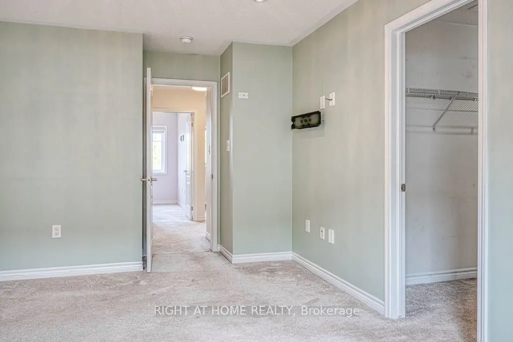 34 Enford Crescent