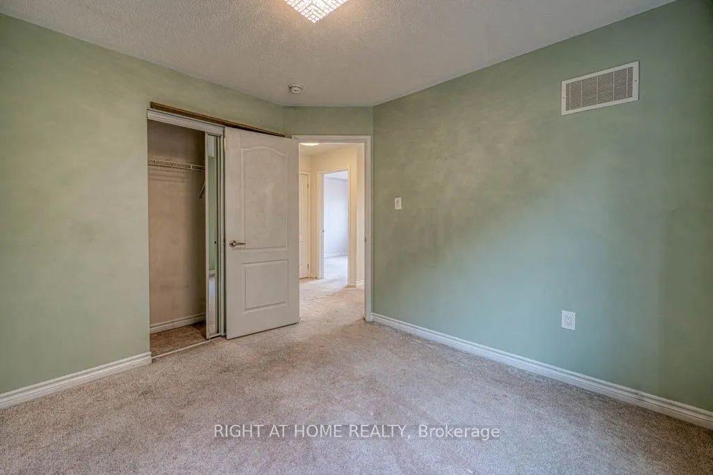 34 Enford Crescent