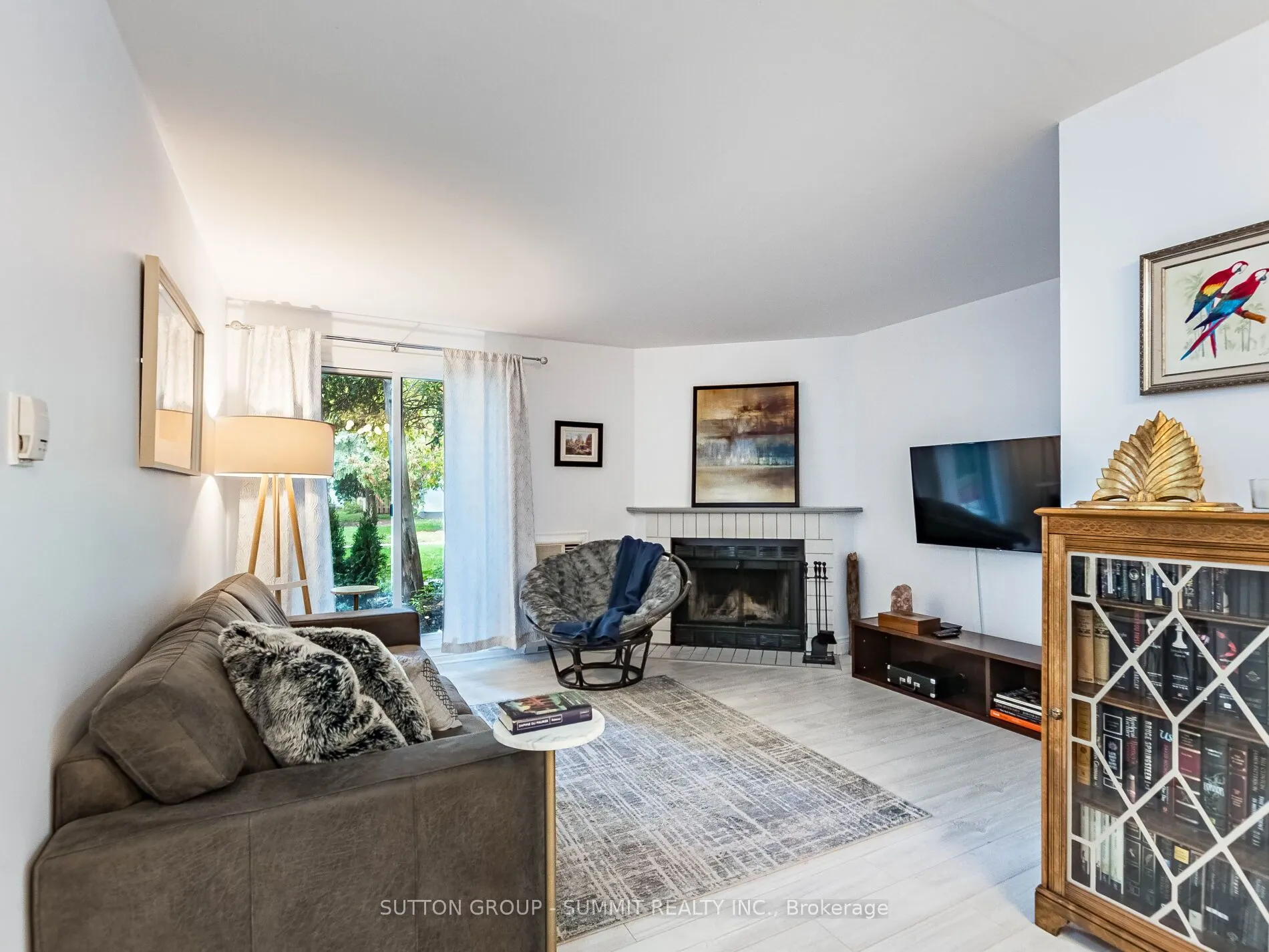 95 TRAILWOOD Drive, #811