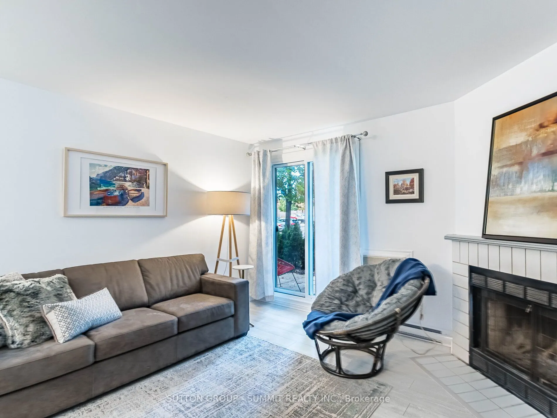 95 TRAILWOOD Drive, #811