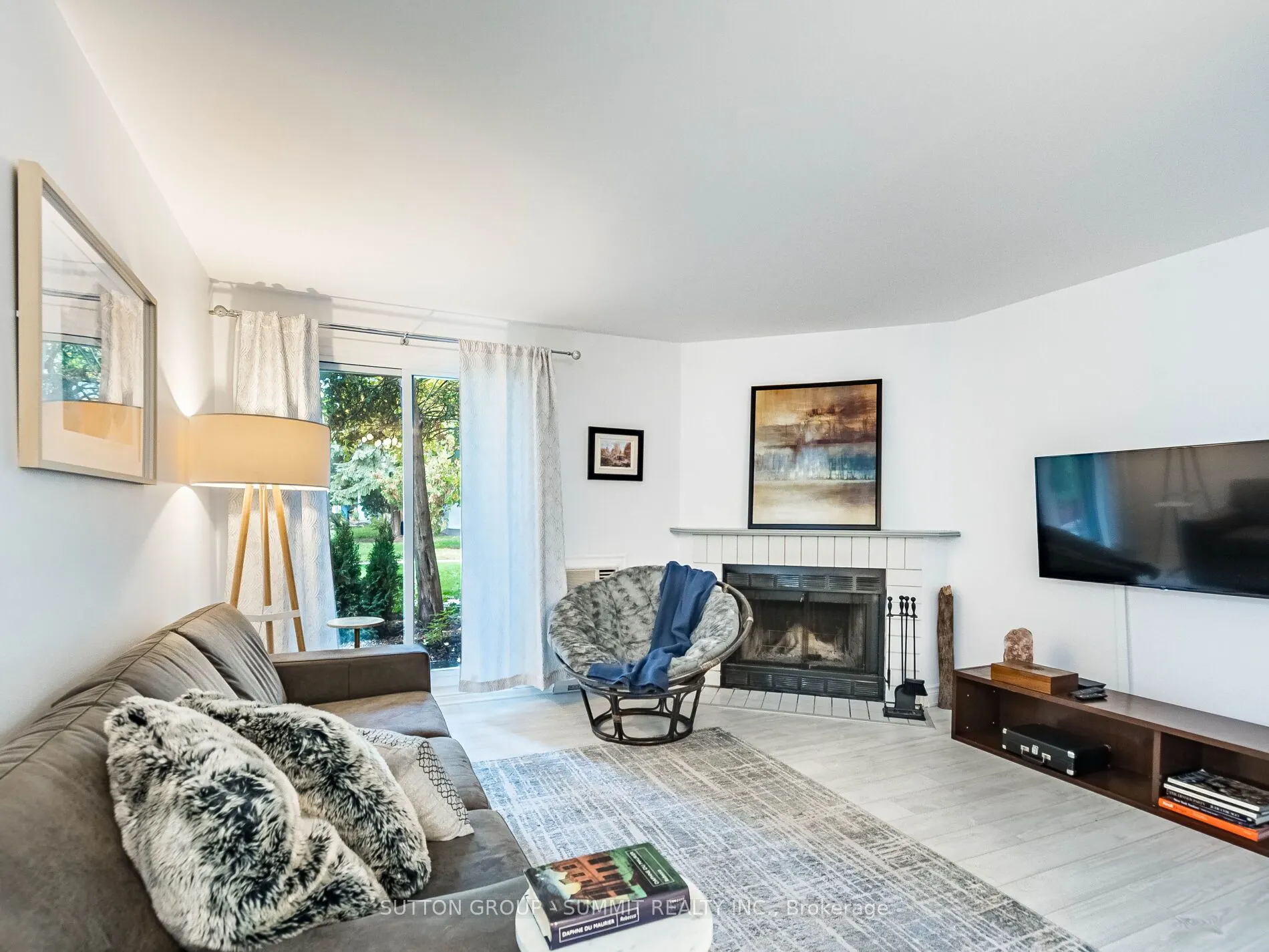 95 TRAILWOOD Drive, #811