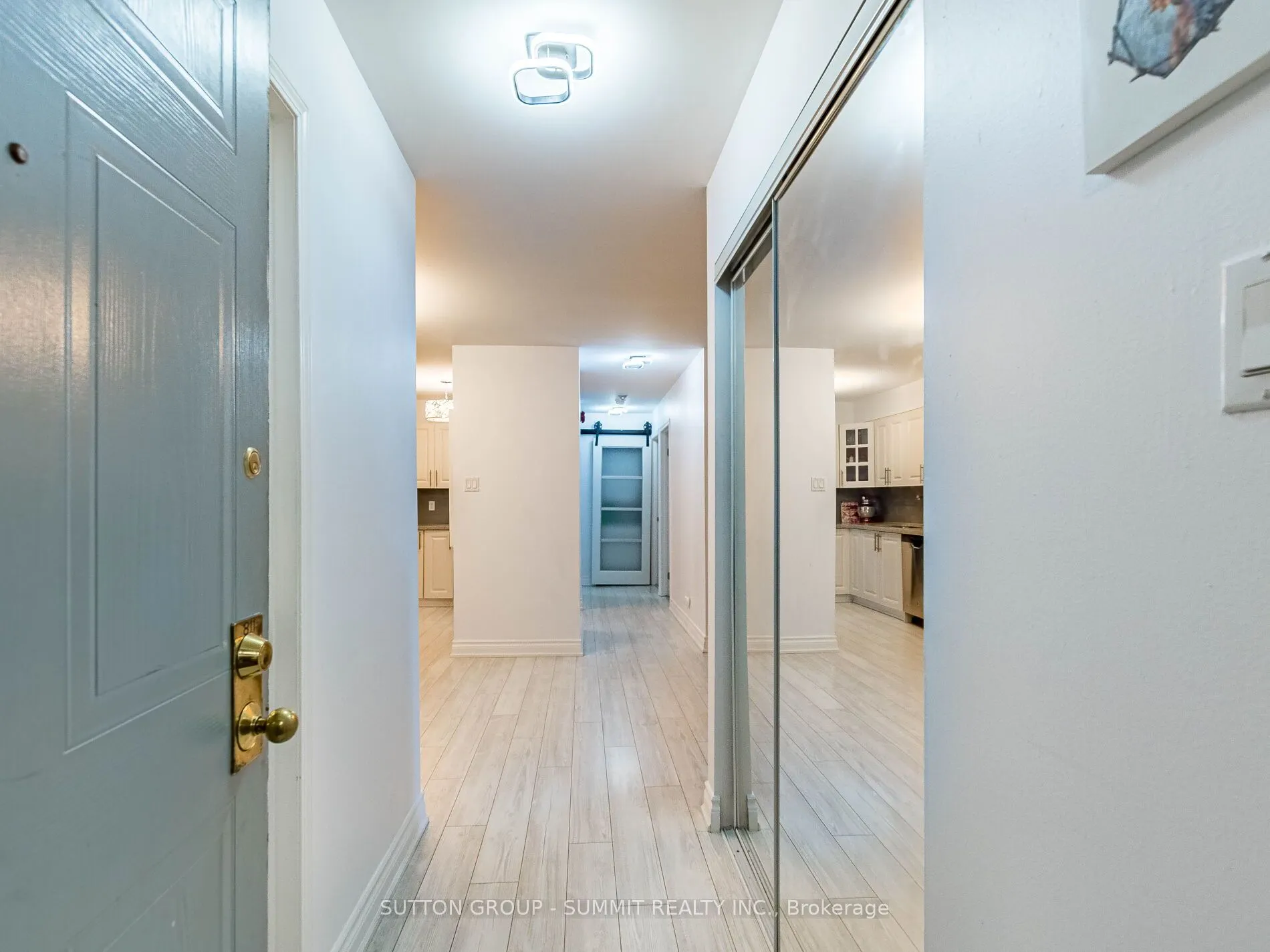 95 TRAILWOOD Drive, #811