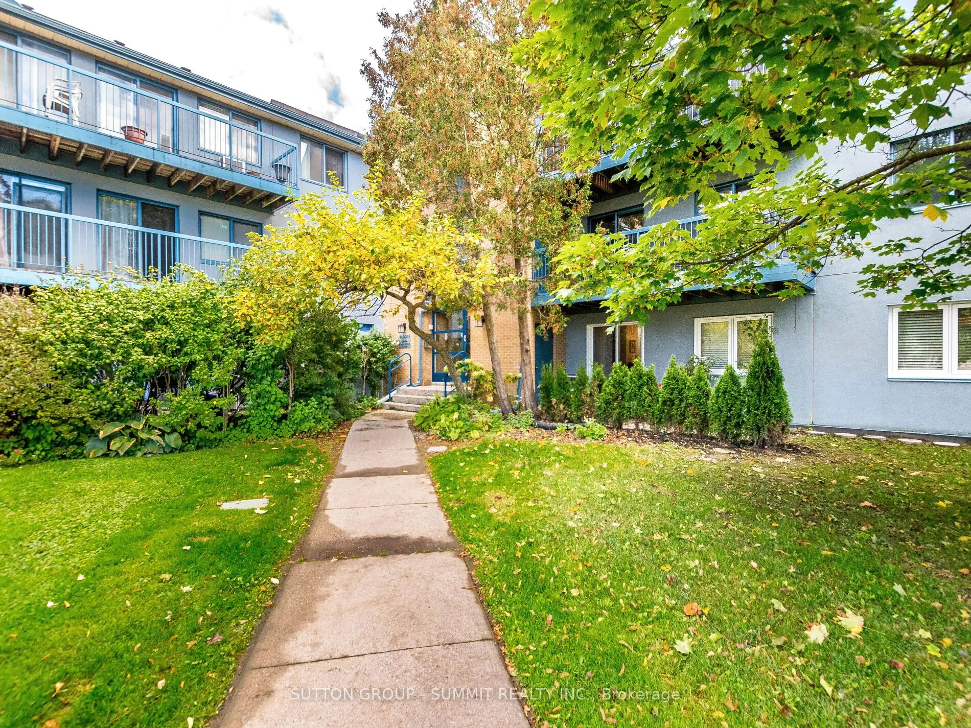 95 TRAILWOOD Drive, #811