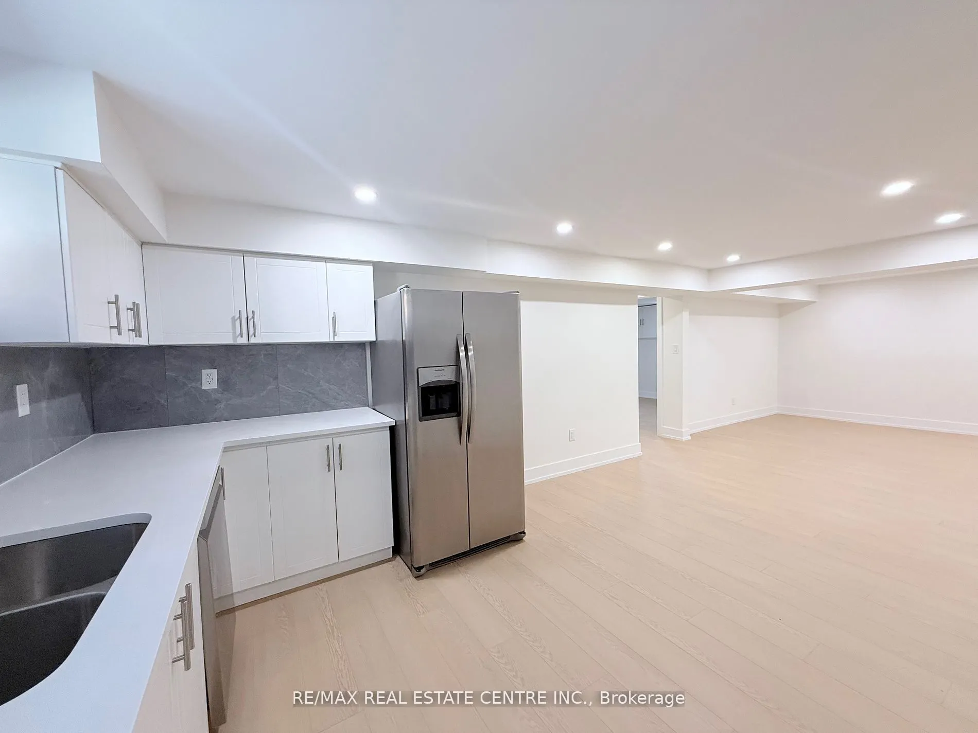 1215 Larny Court