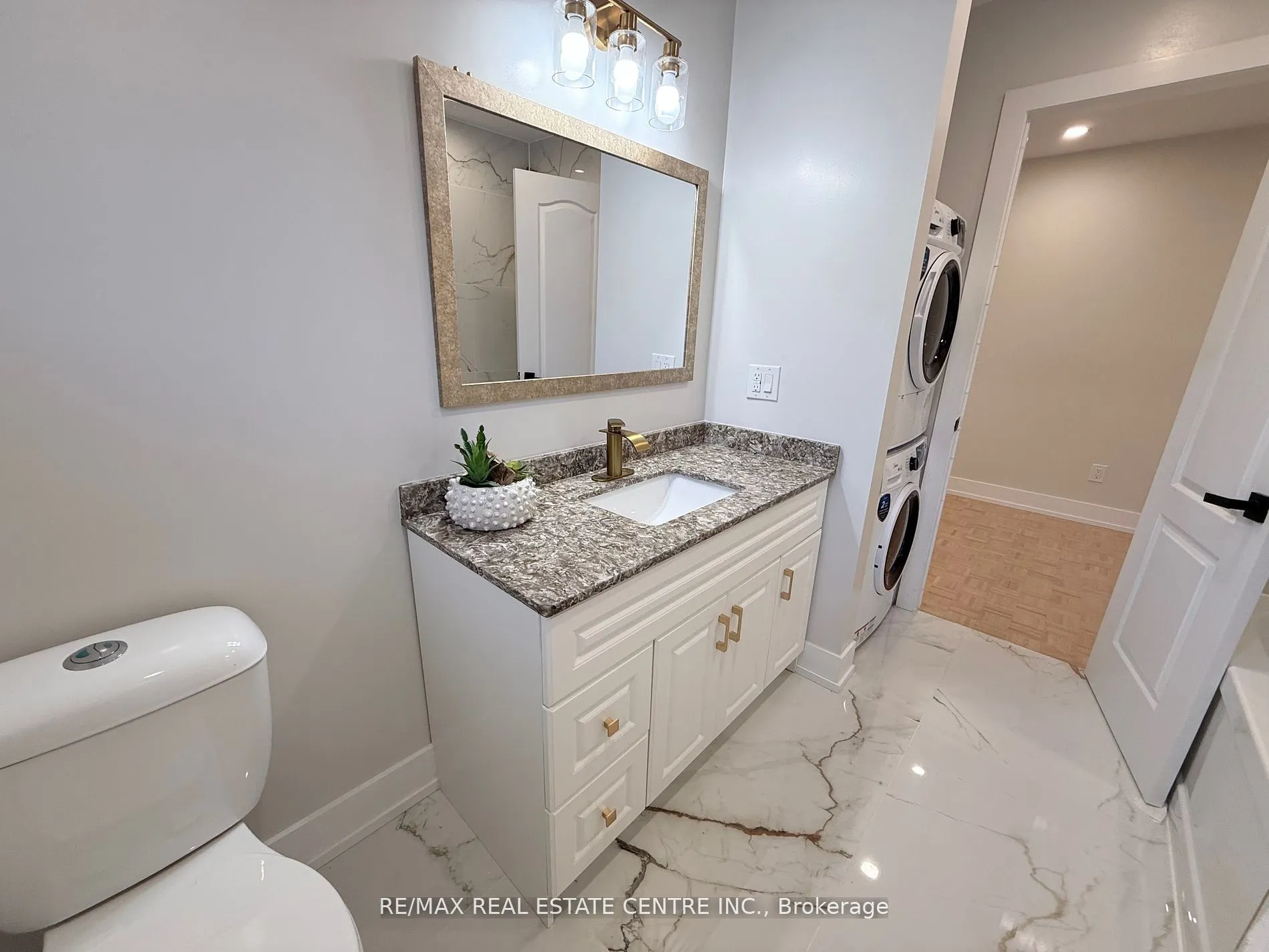 1215 Larny Court