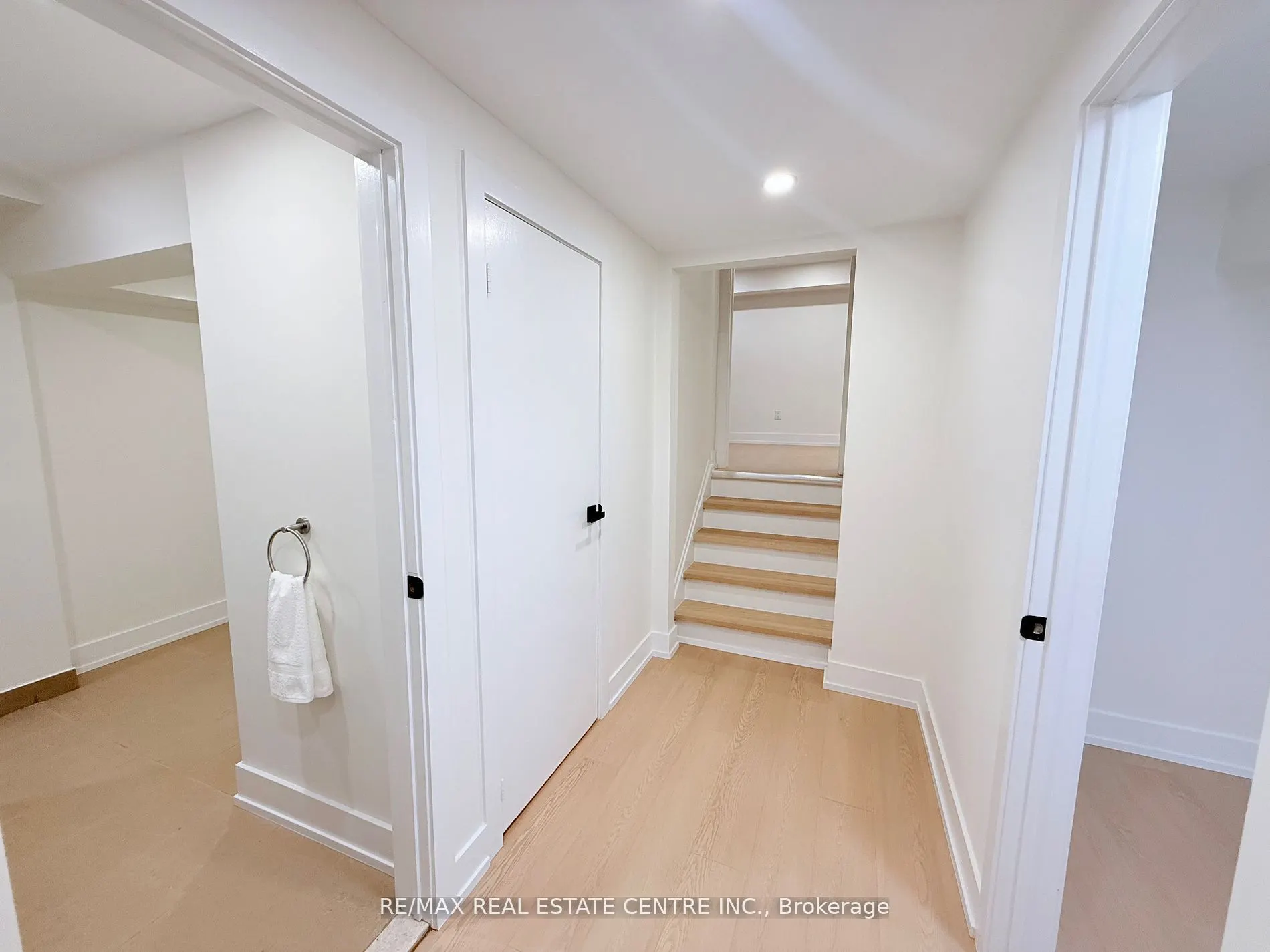 1215 Larny Court