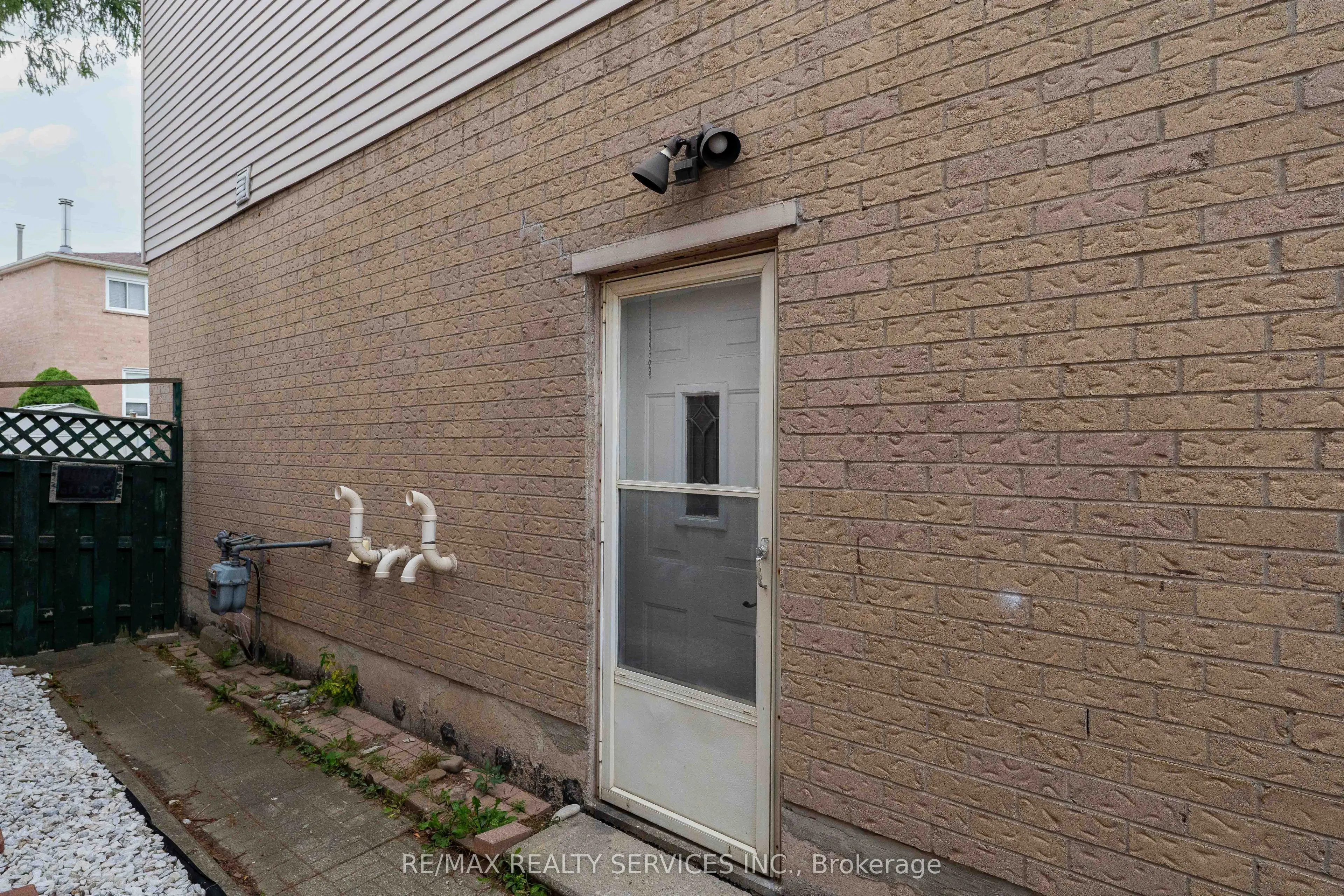 4354 Waterford Crescent, #Bsmt