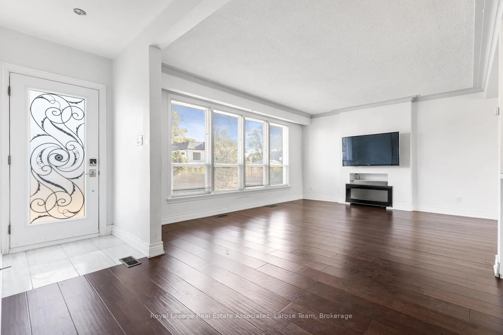 453 Brookside Drive, #Upper
