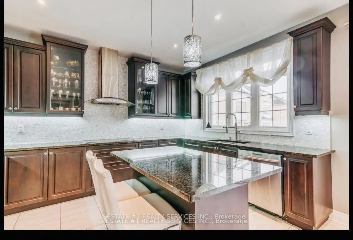 4 Agincourt Circle