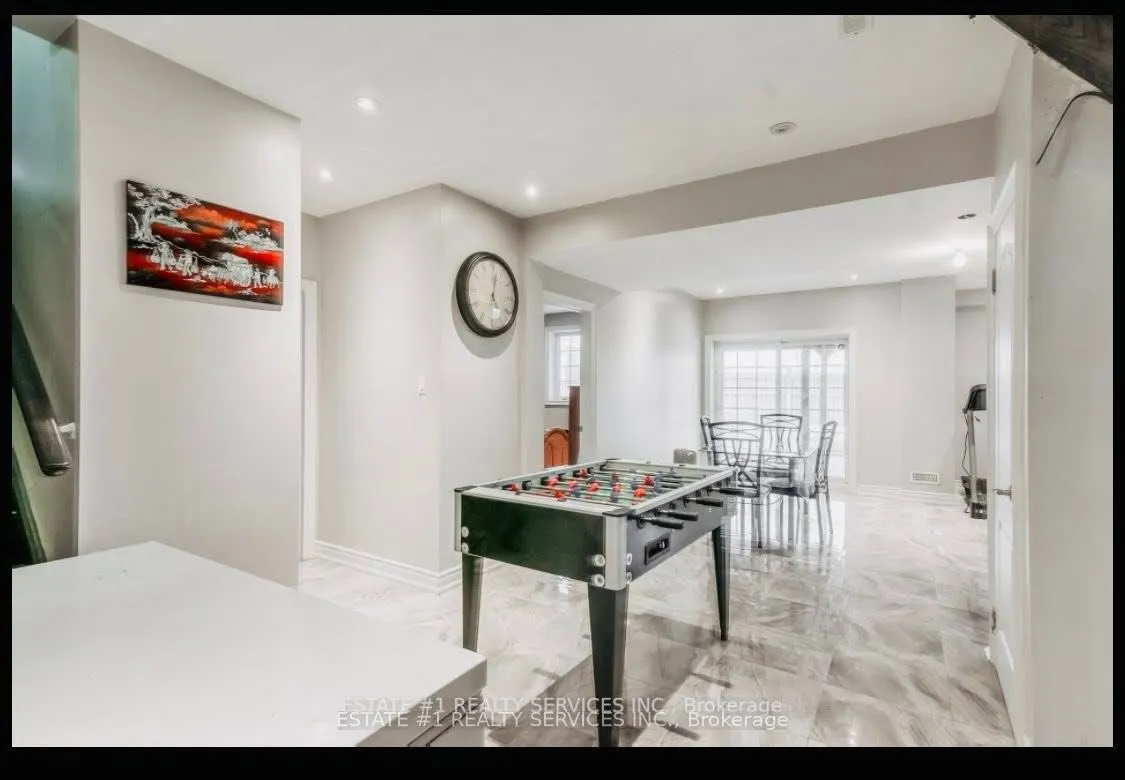 4 Agincourt Circle