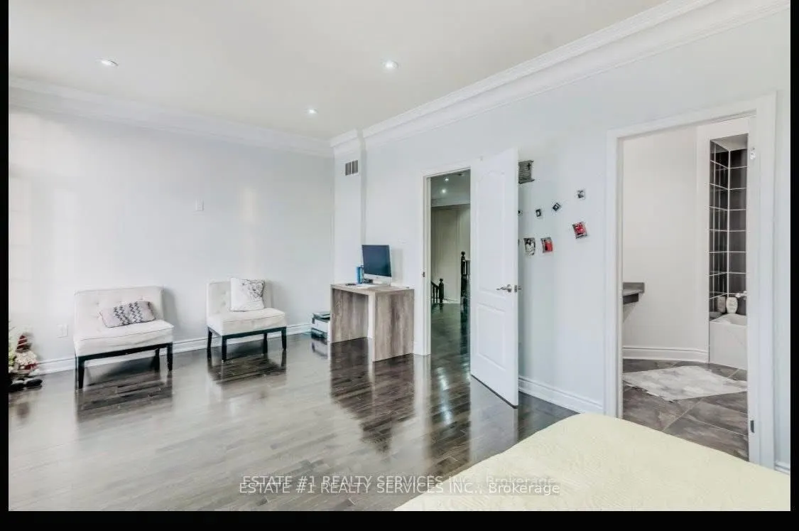 4 Agincourt Circle
