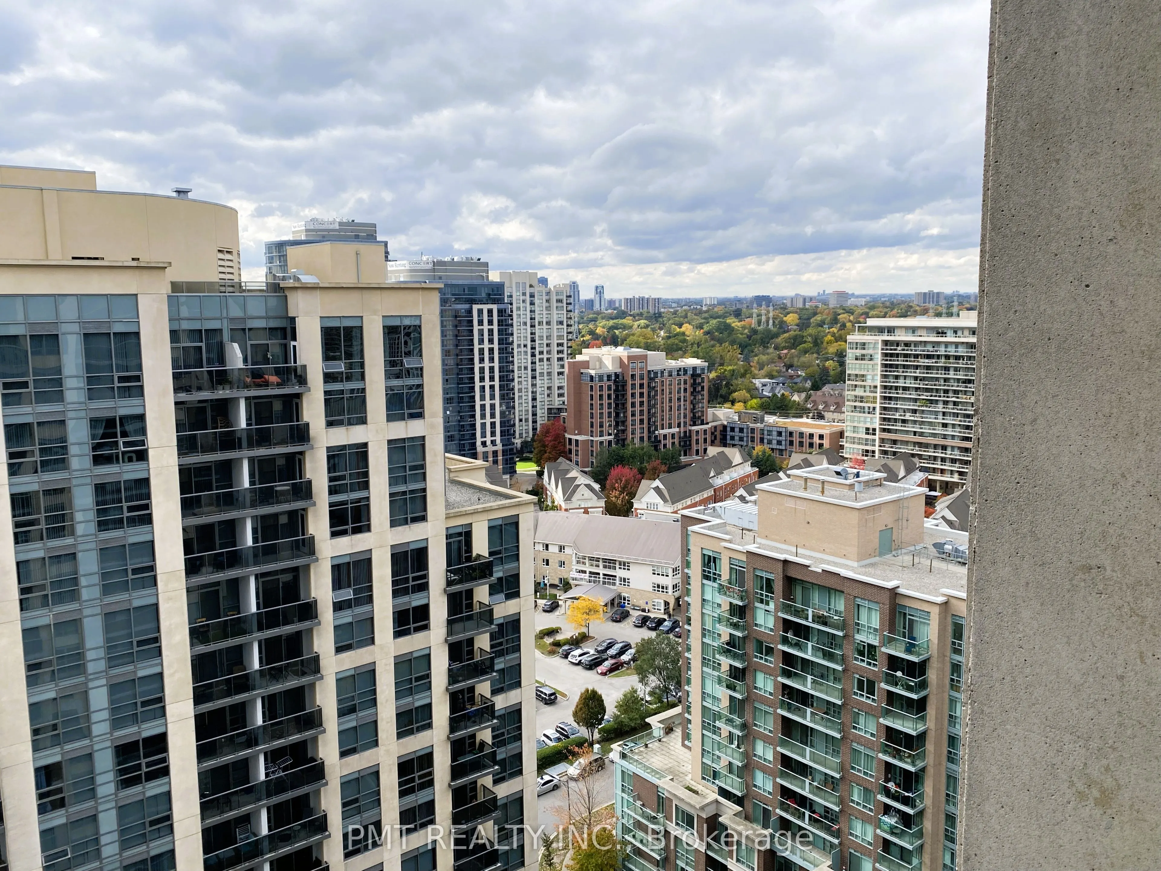 5 Michael Power Place, #2203