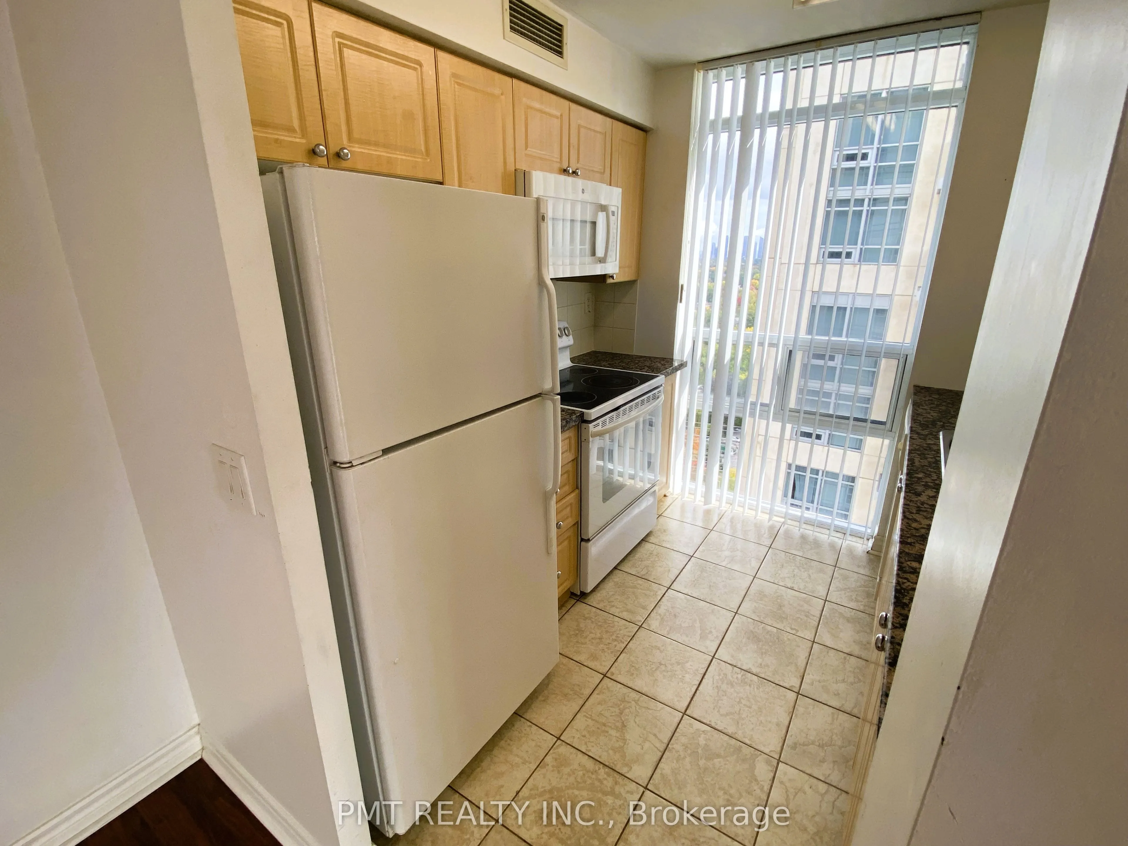 5 Michael Power Place, #2203