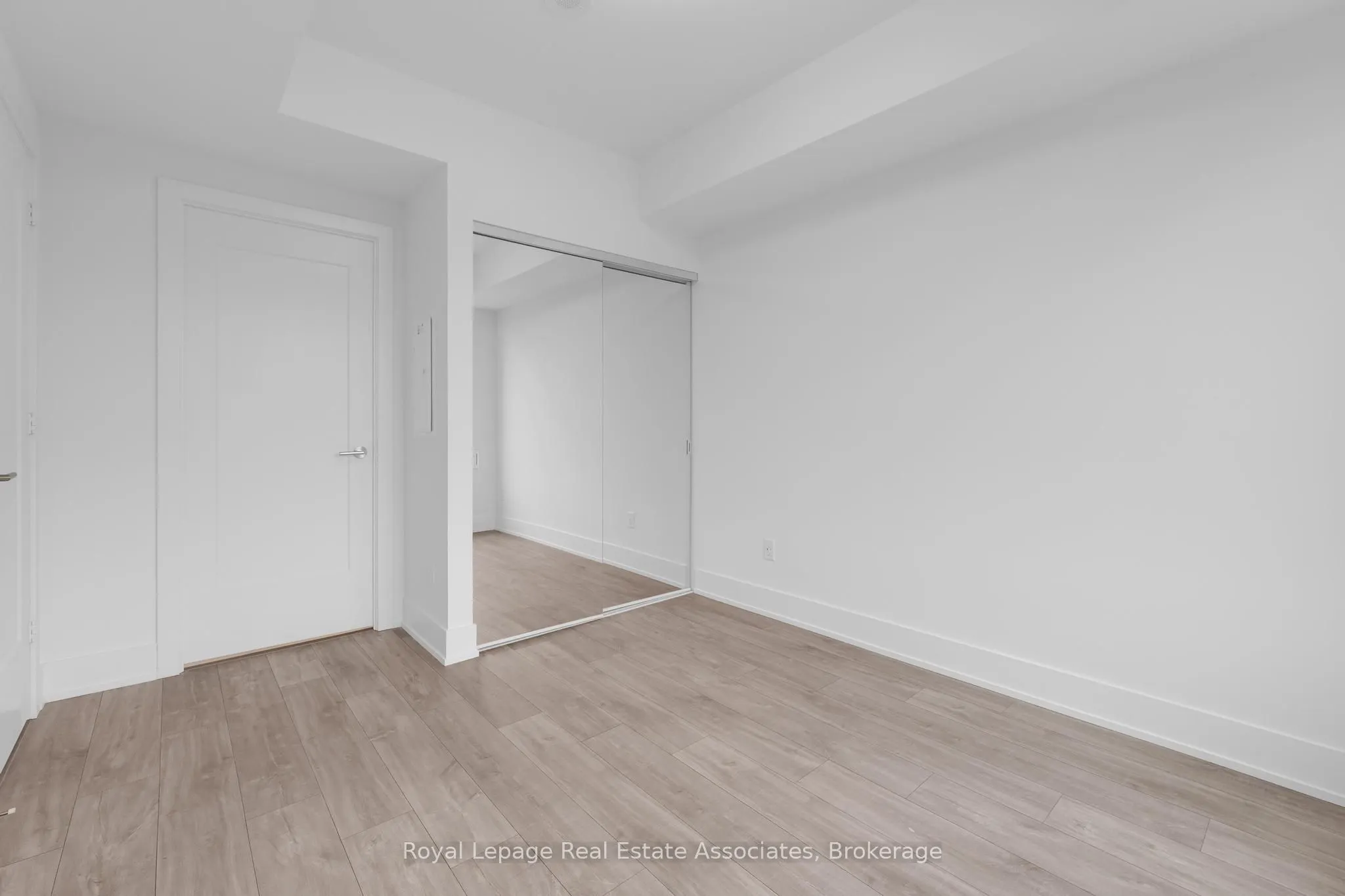 259 The Kingsway, #414