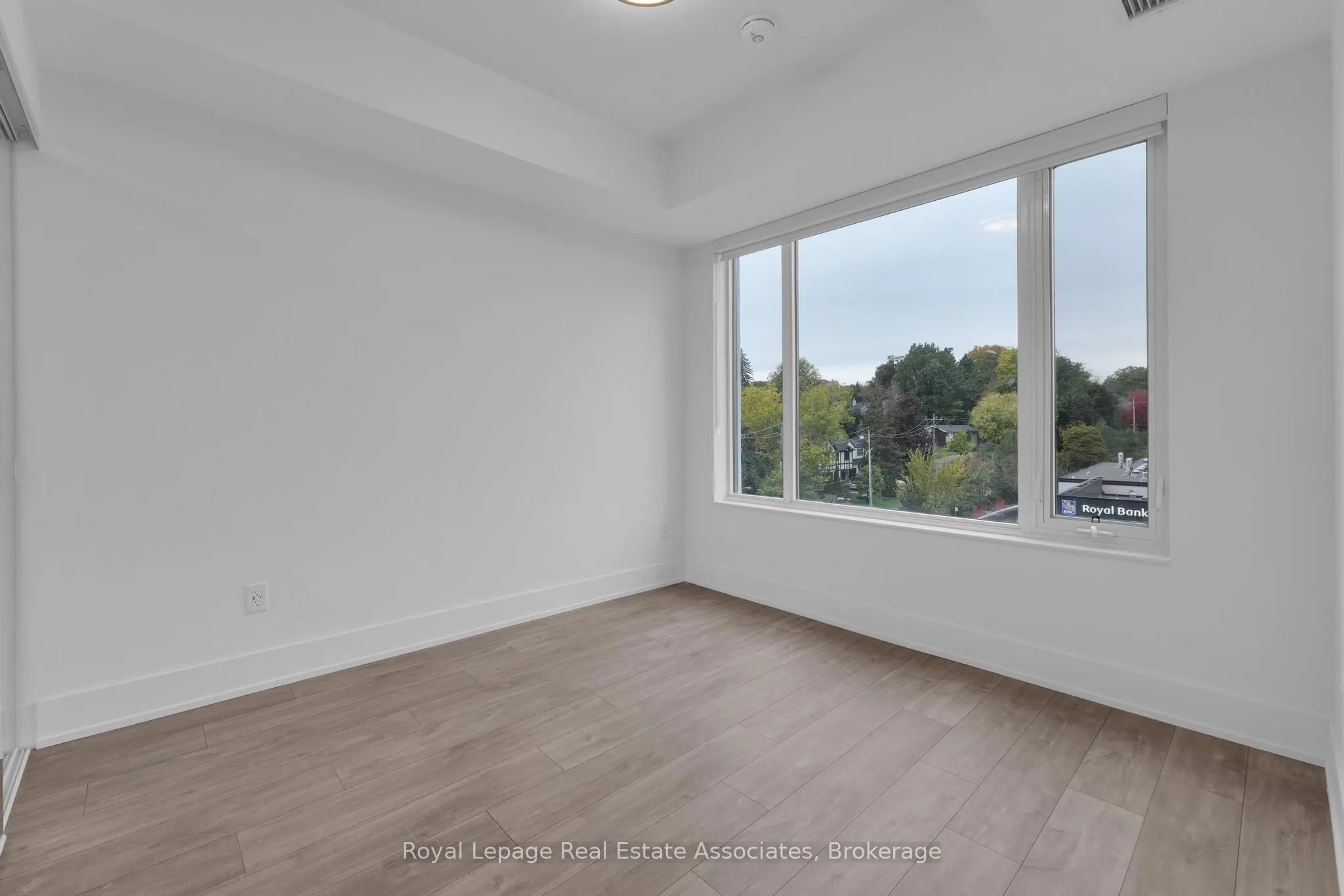 259 The Kingsway, #414