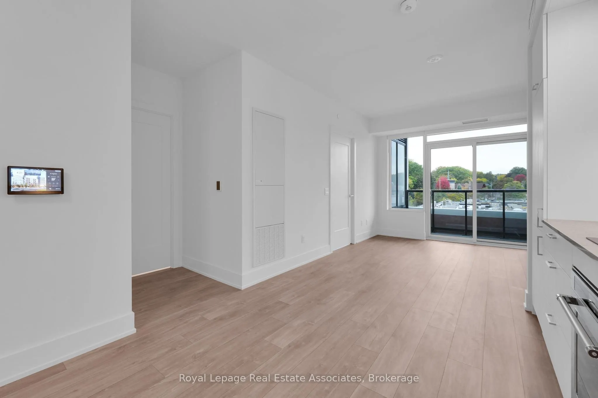 259 The Kingsway, #414