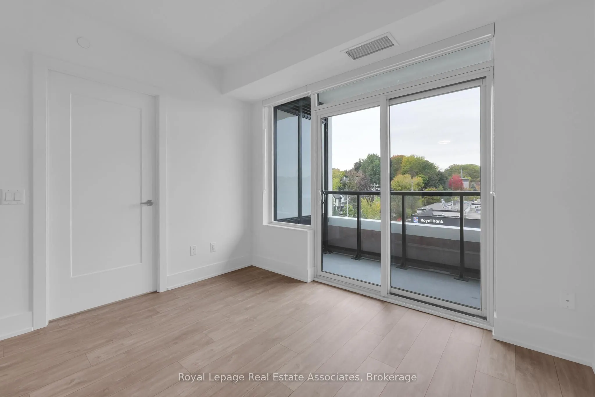 259 The Kingsway, #414
