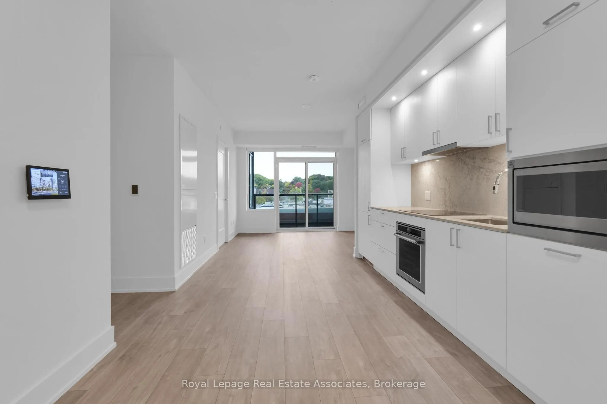 259 The Kingsway, #414