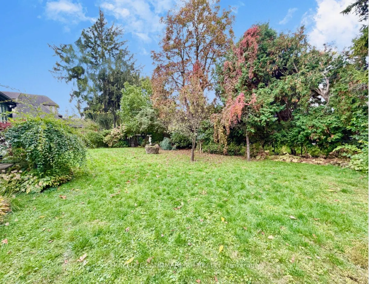 866 Royal York Road