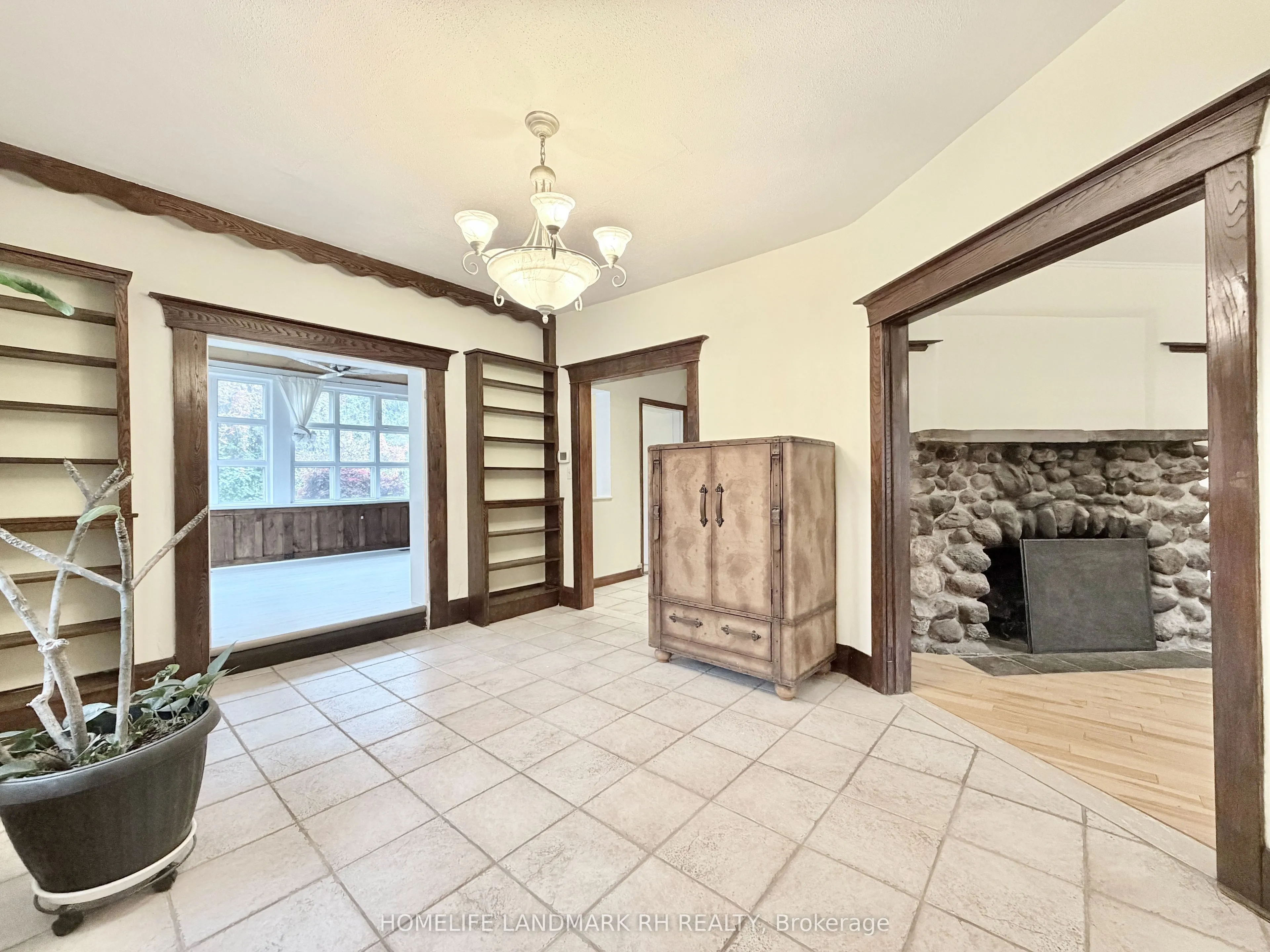 866 Royal York Road