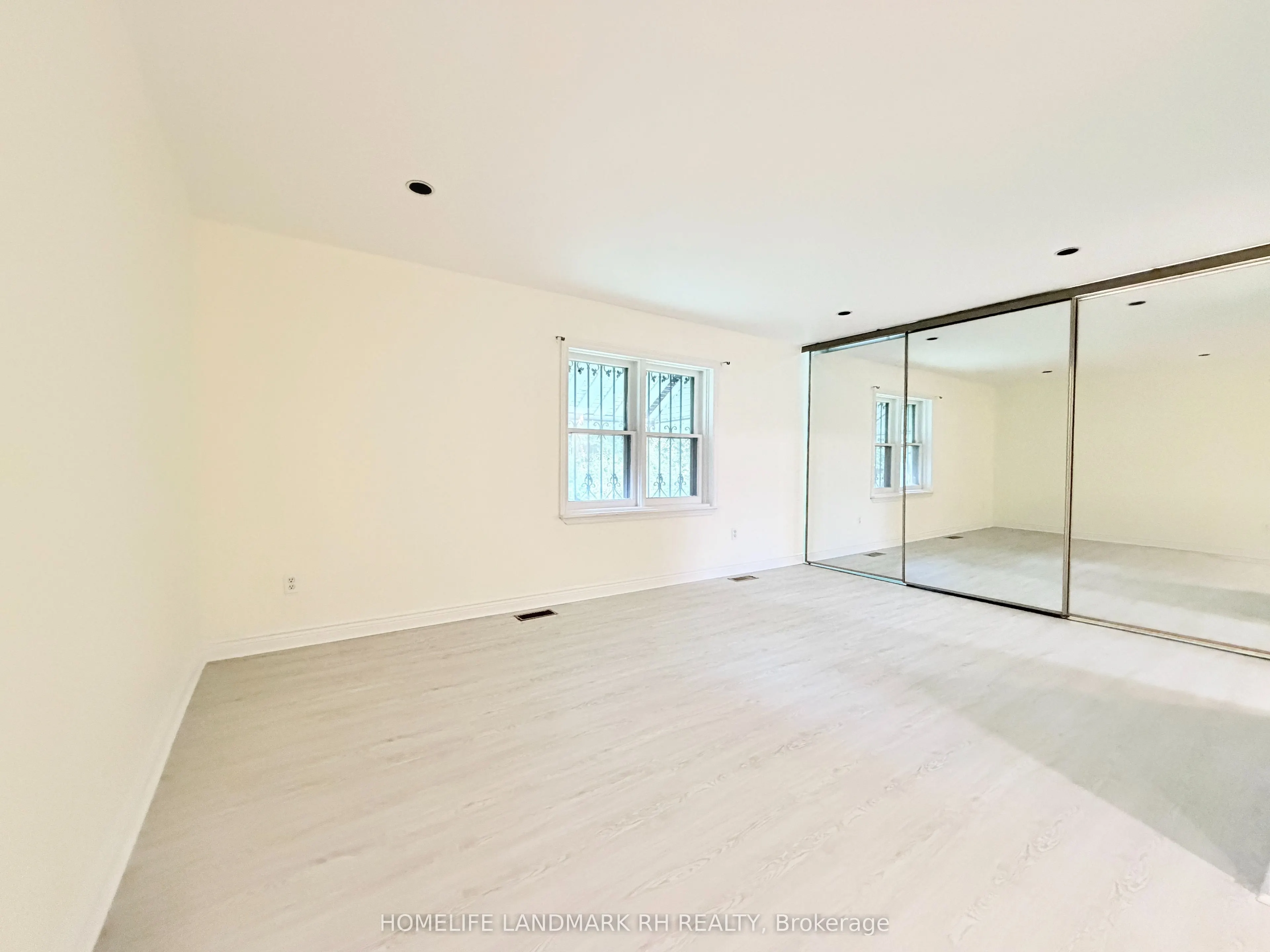 866 Royal York Road